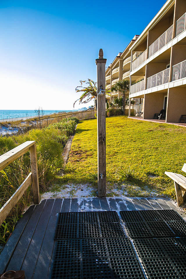 CRYSTAL VILLAS CONDO PH 2 - Residential