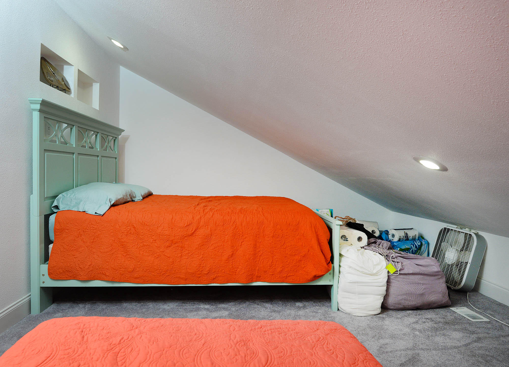 CRYSTAL VILLAS CONDO PH 2 - Residential