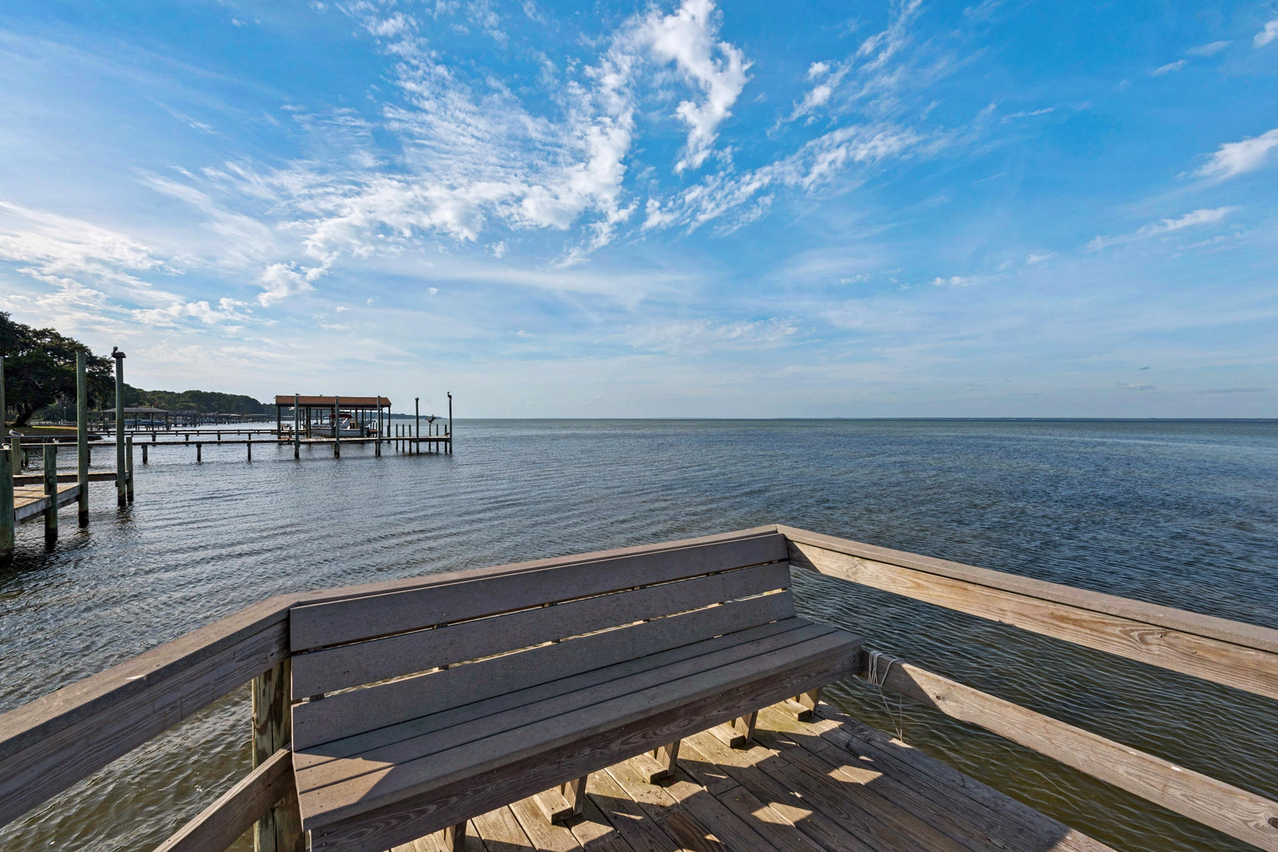 BAYSIDE - Residential