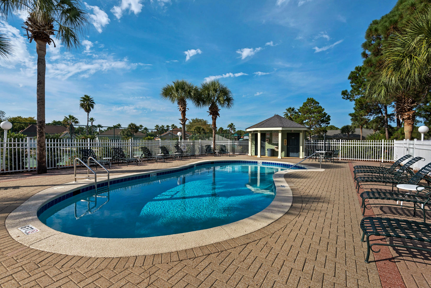 BAYSIDE - Residential