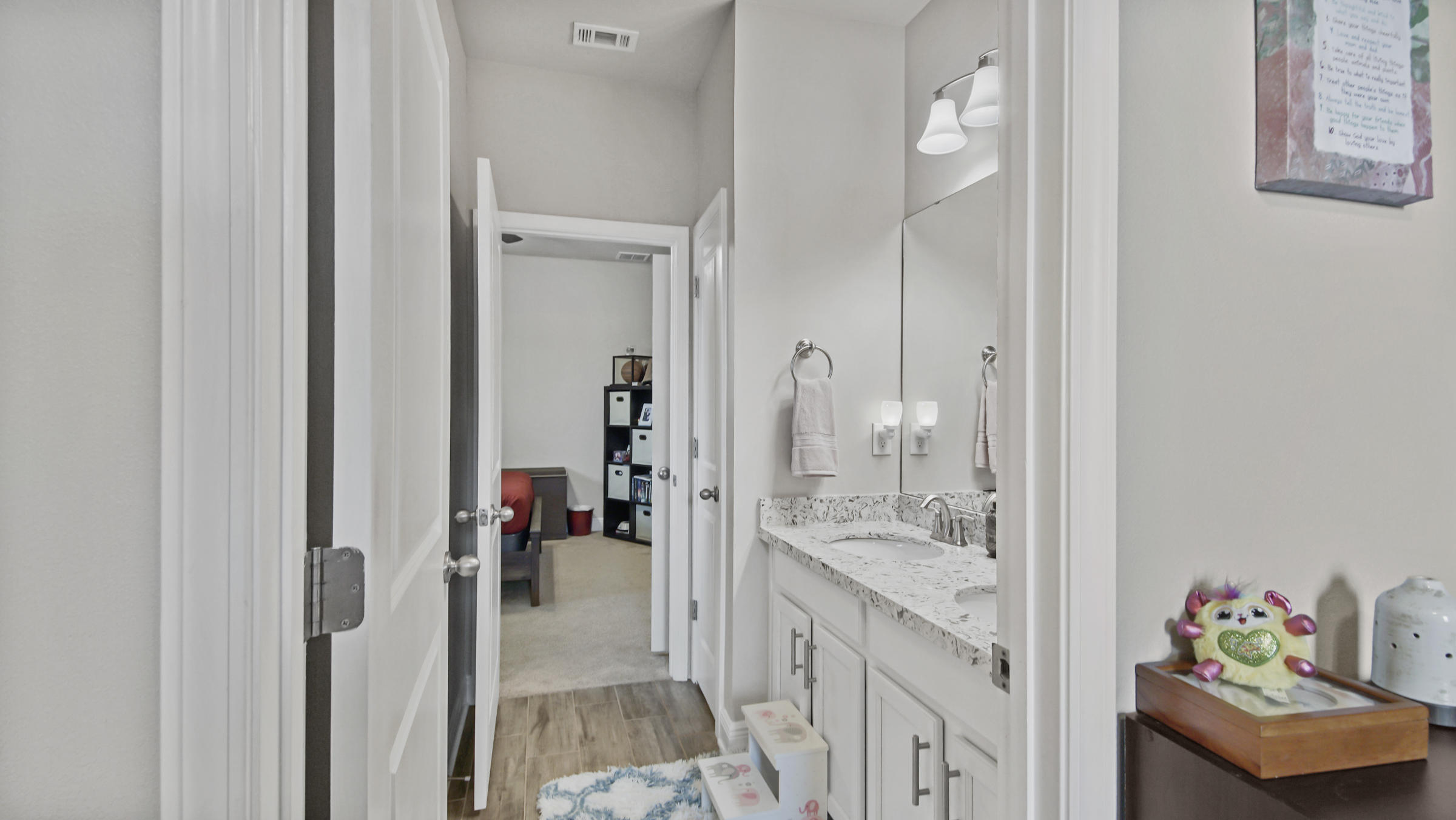 HAMMOCK BAY - Residential