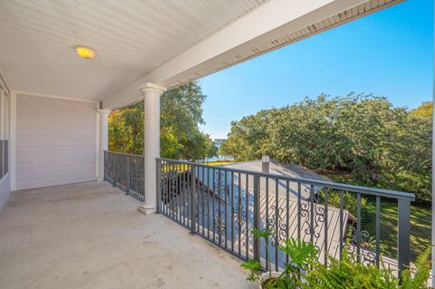 A home in Fort Walton Beach