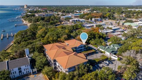 A home in Fort Walton Beach