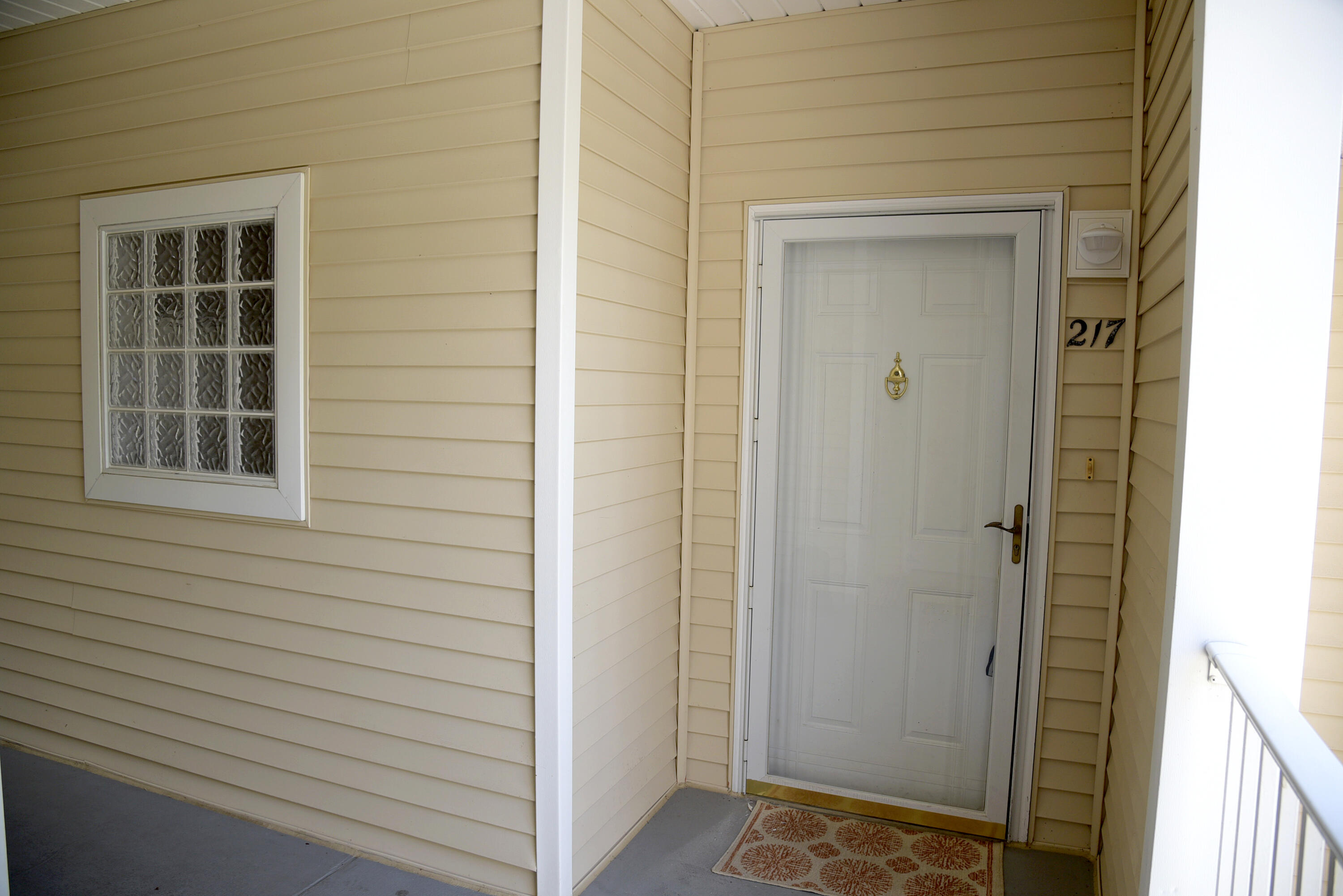 THE OAKS AT NICEVILLE - Residential Lease