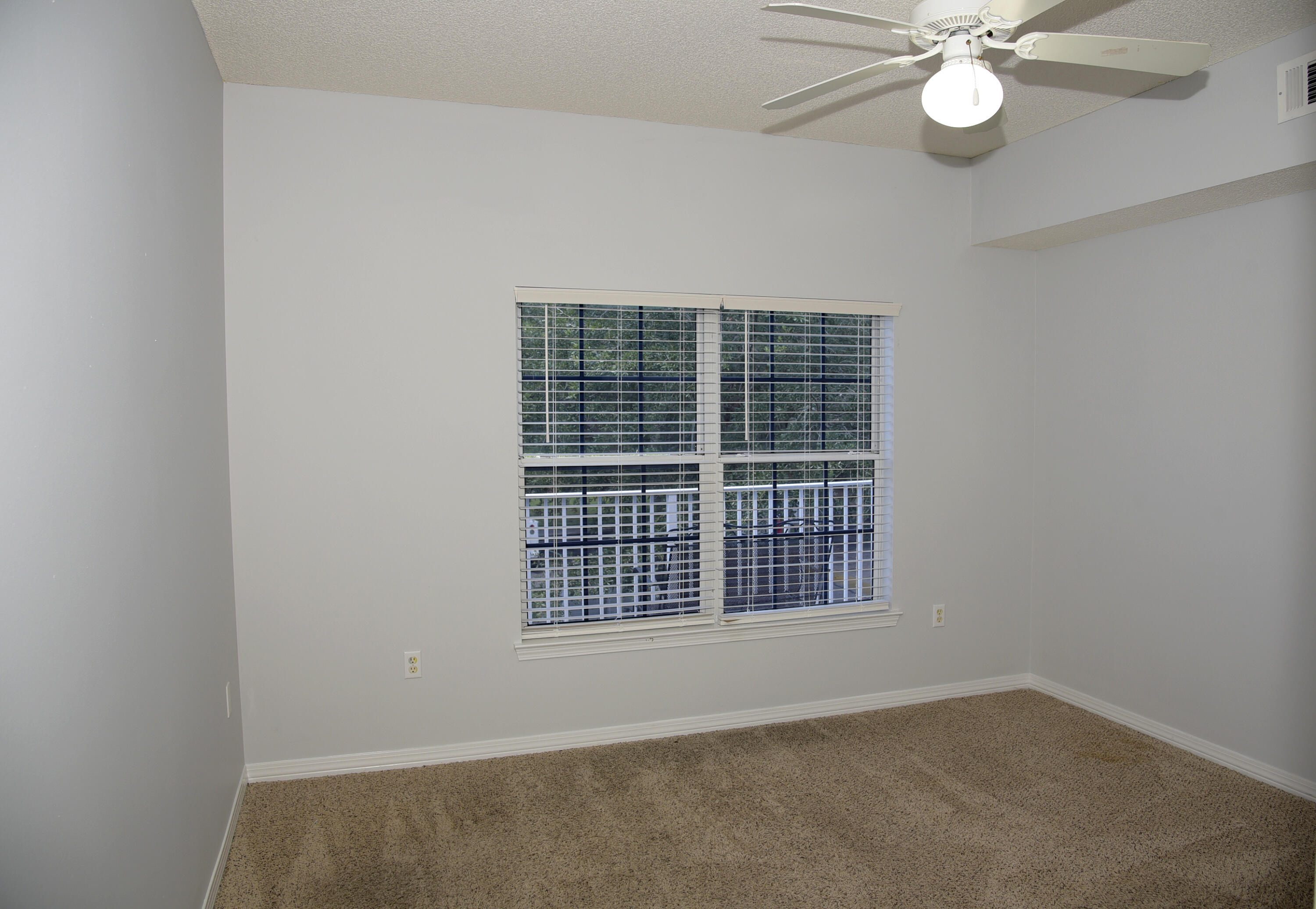 THE OAKS AT NICEVILLE - Residential Lease