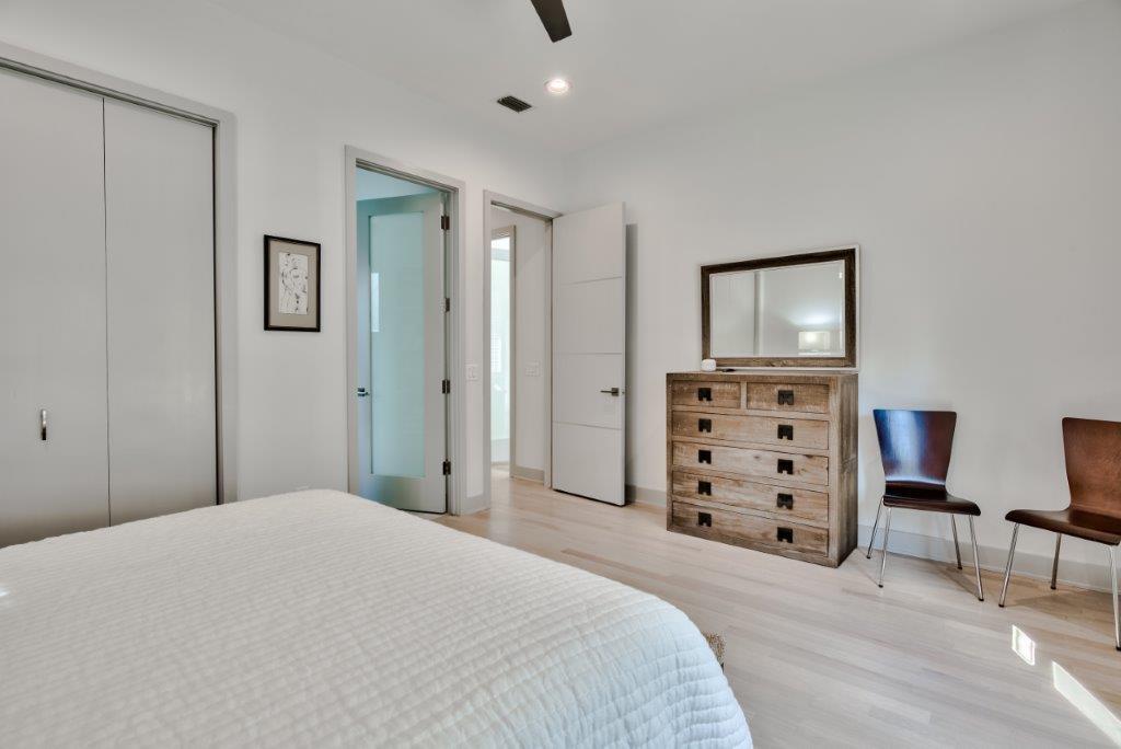 SEABREEZE EAST - Residential