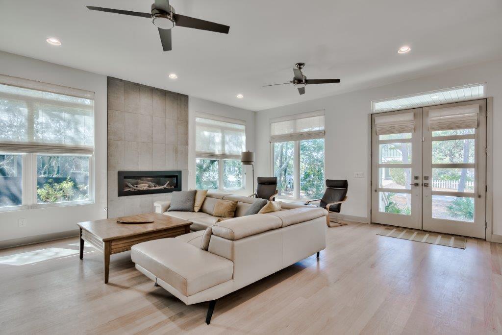 SEABREEZE EAST - Residential