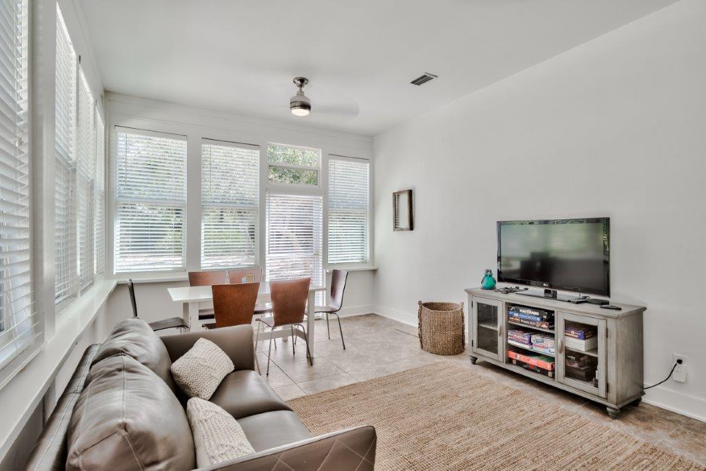 SEABREEZE EAST - Residential