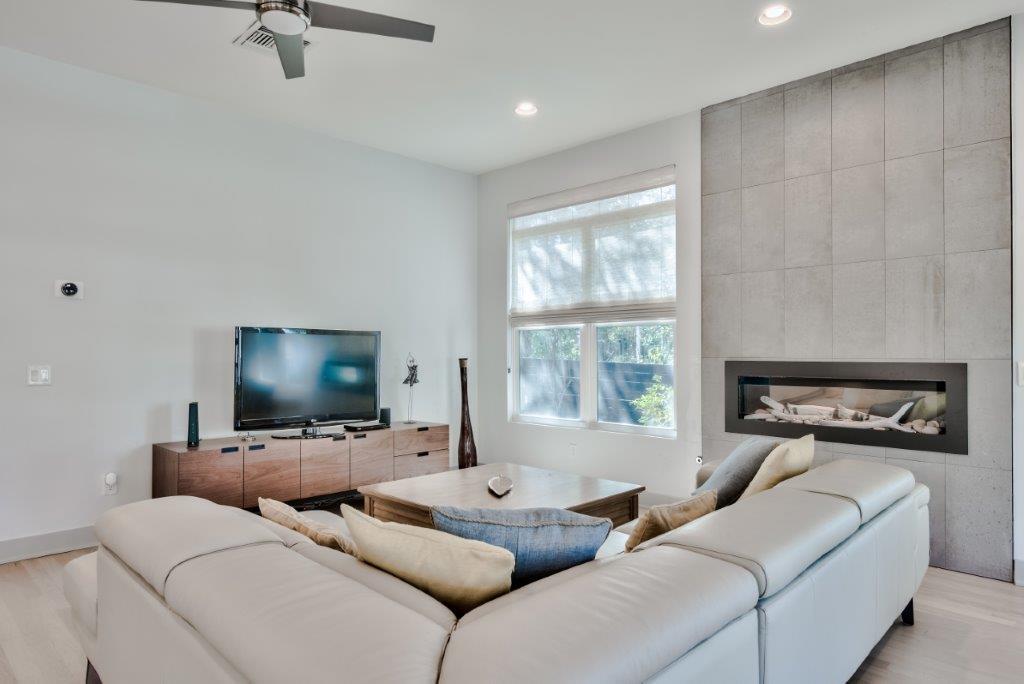 SEABREEZE EAST - Residential