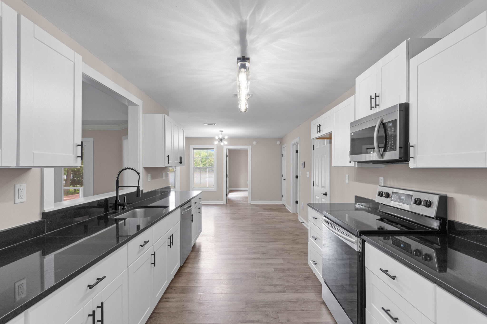 DEL CERRO VISTA - Residential