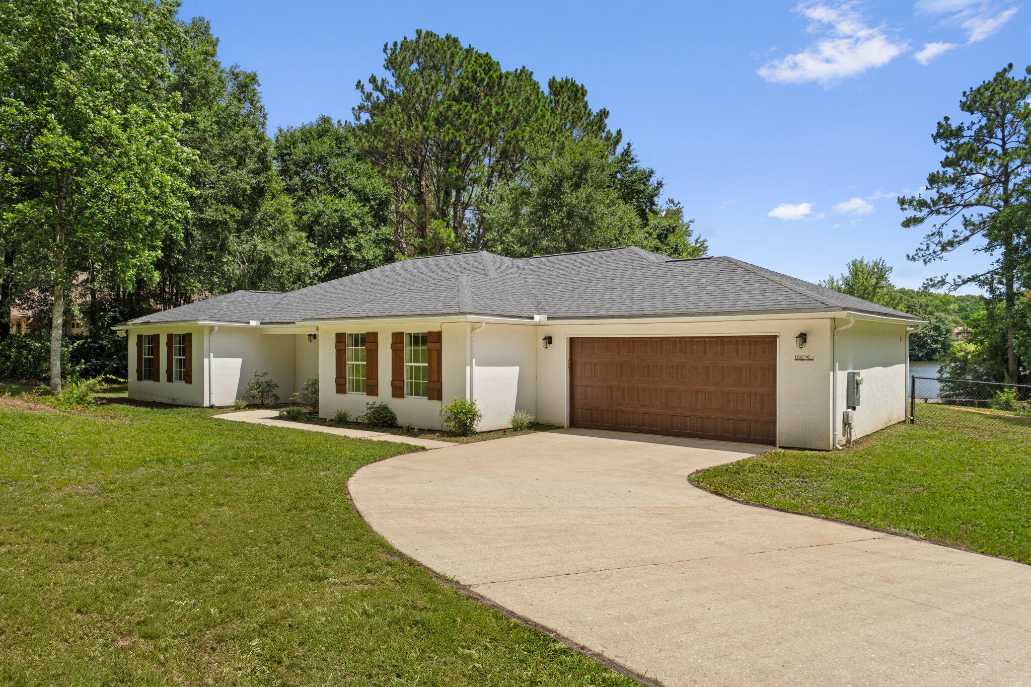 DEL CERRO VISTA - Residential