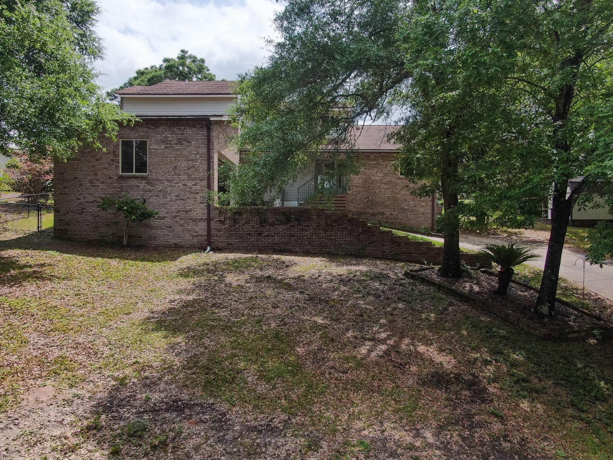 DEFUNIAK COUNTRY CLUB ESTATES - Residential