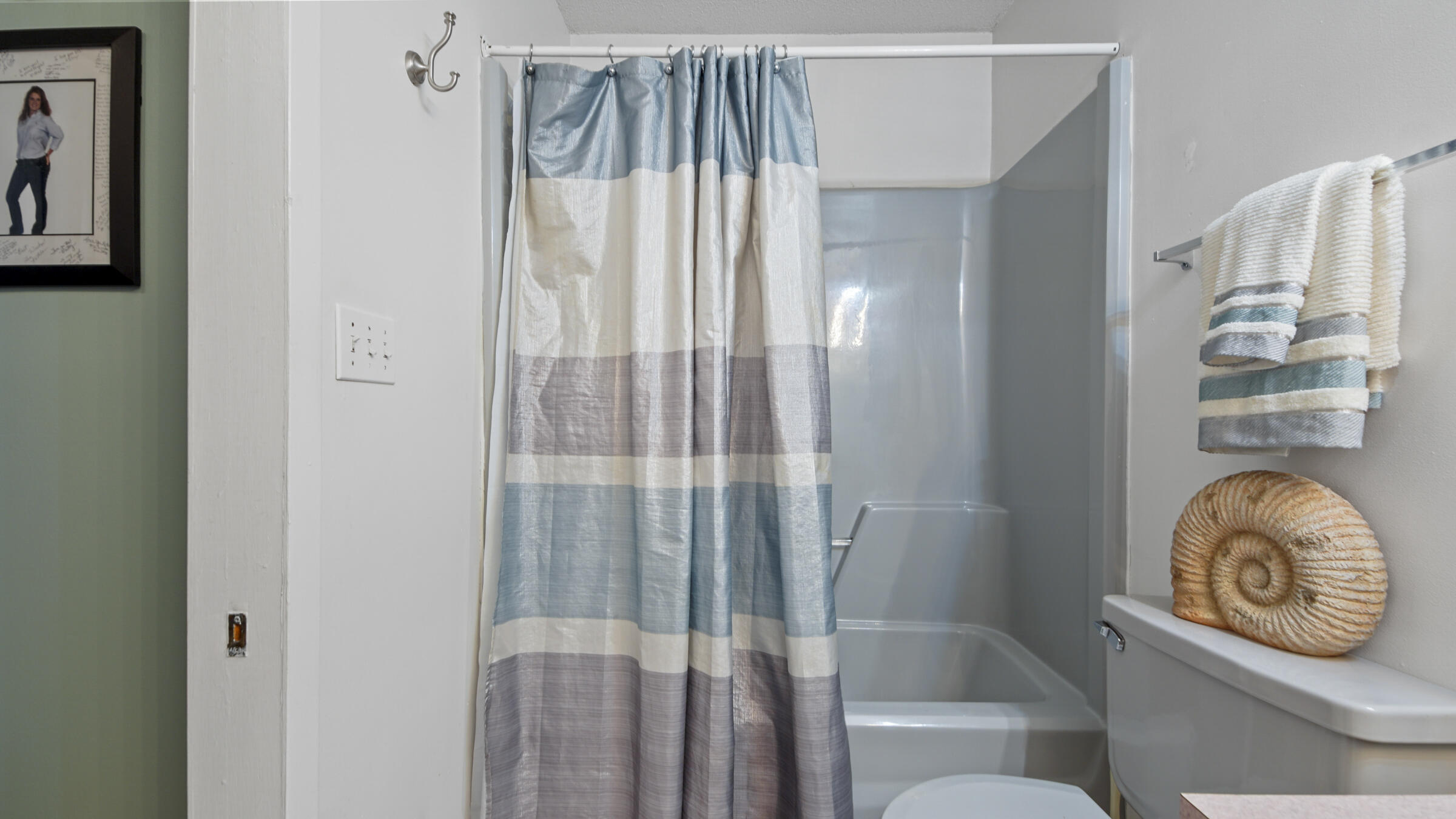 DEFUNIAK COUNTRY CLUB ESTATES - Residential