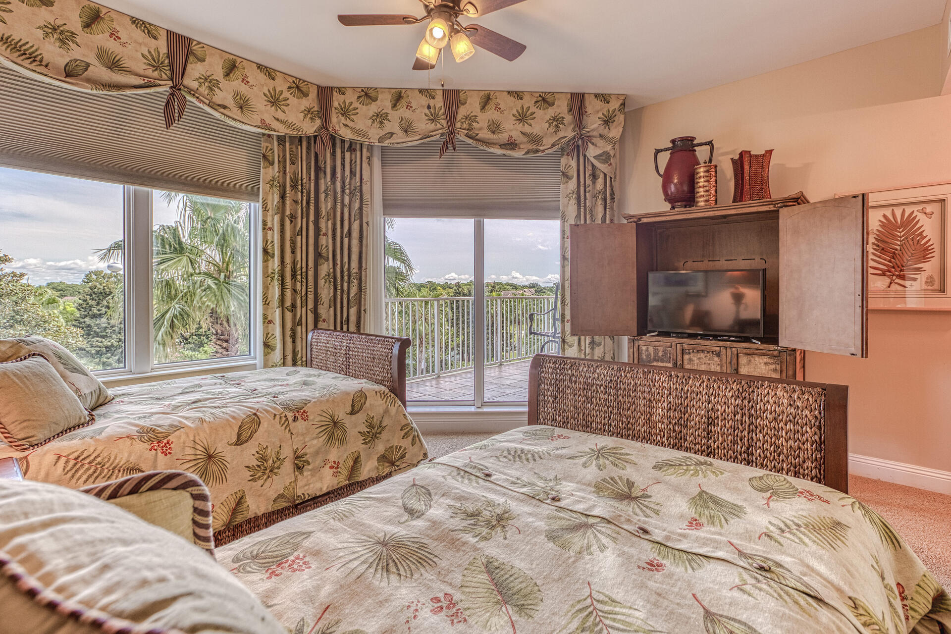 ONE BEACH CLUB DRIVE - Residential