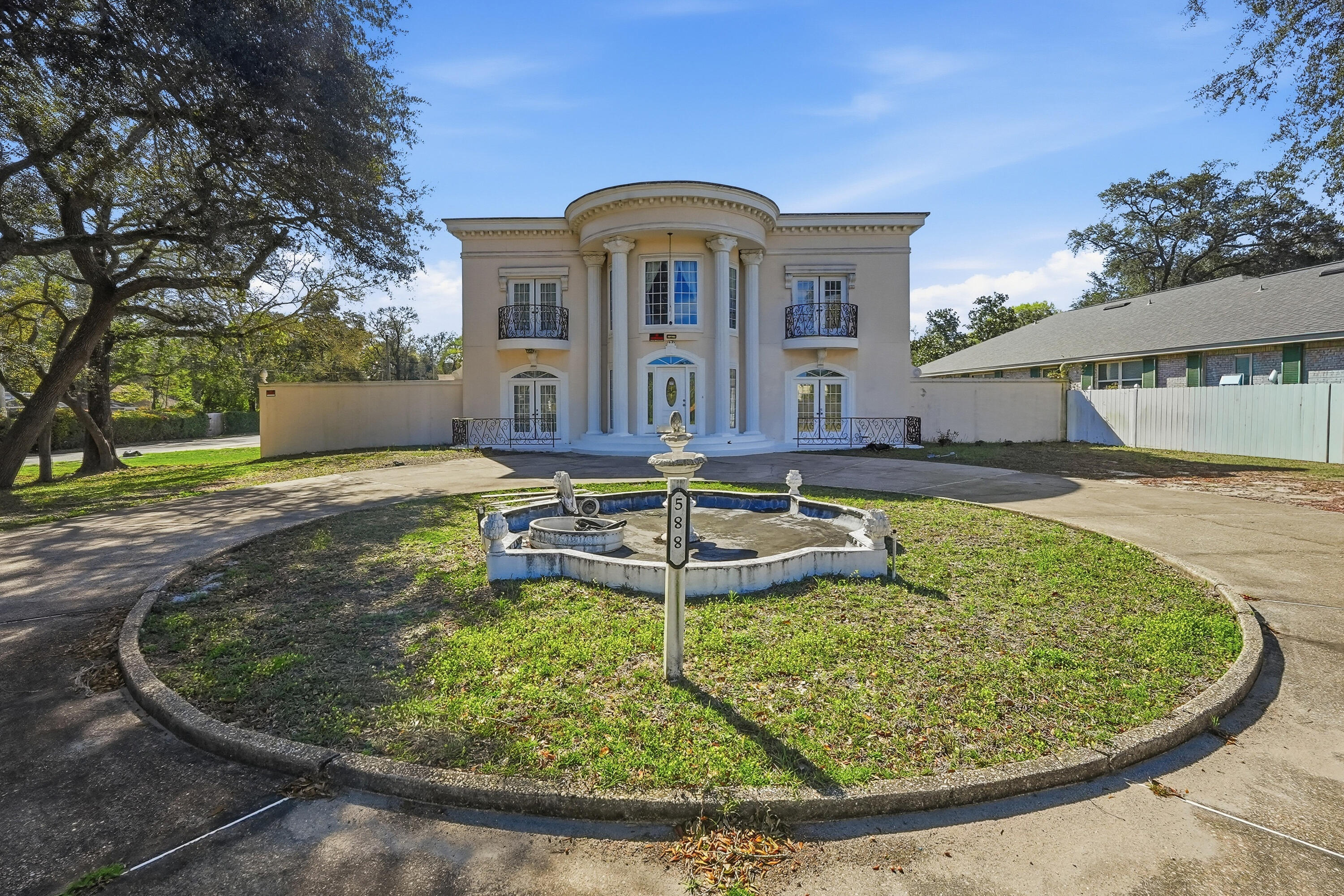 METES & BOUNDS - Residential