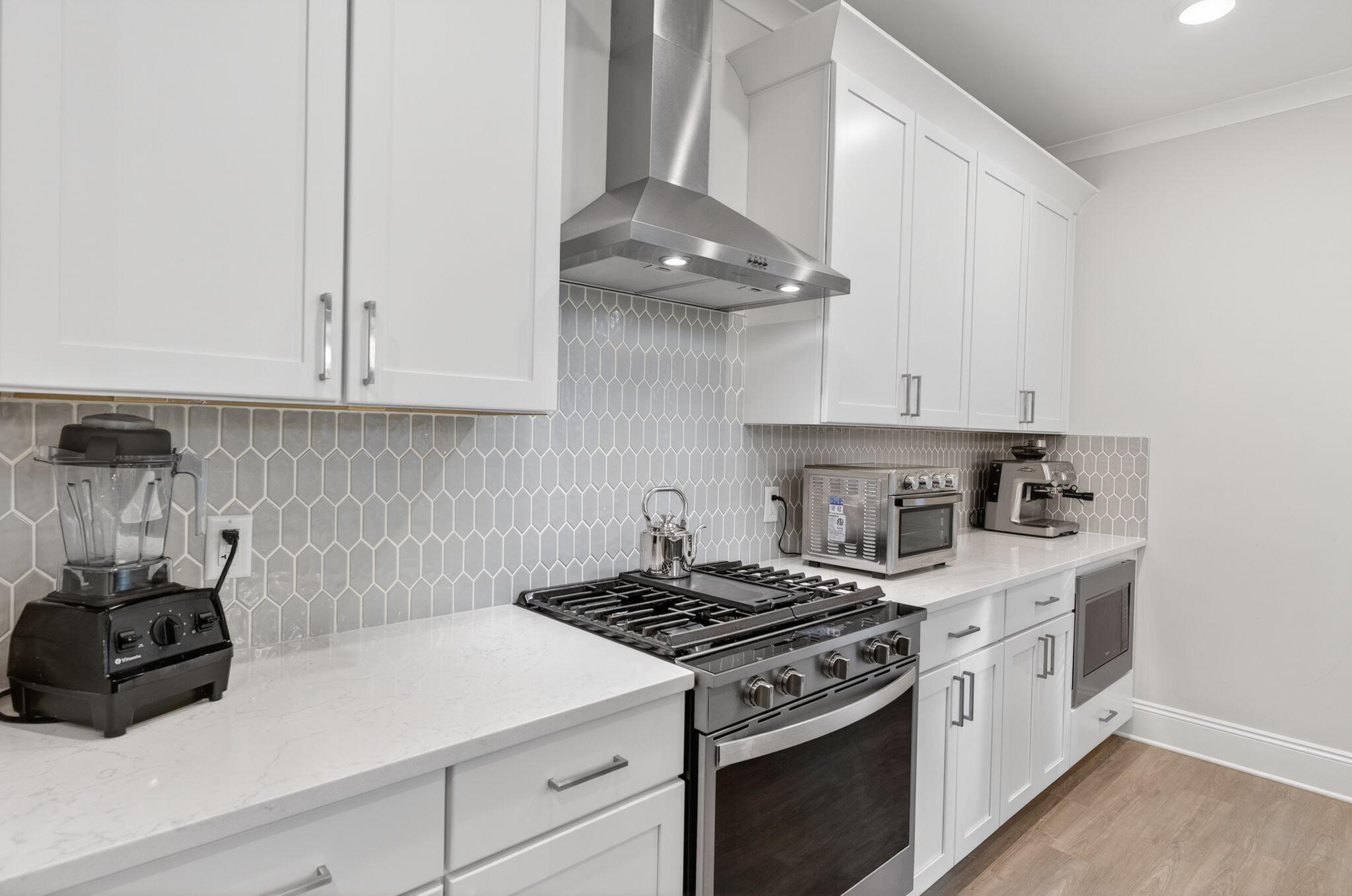 MAGNOLIA BAY ESTATES - Residential