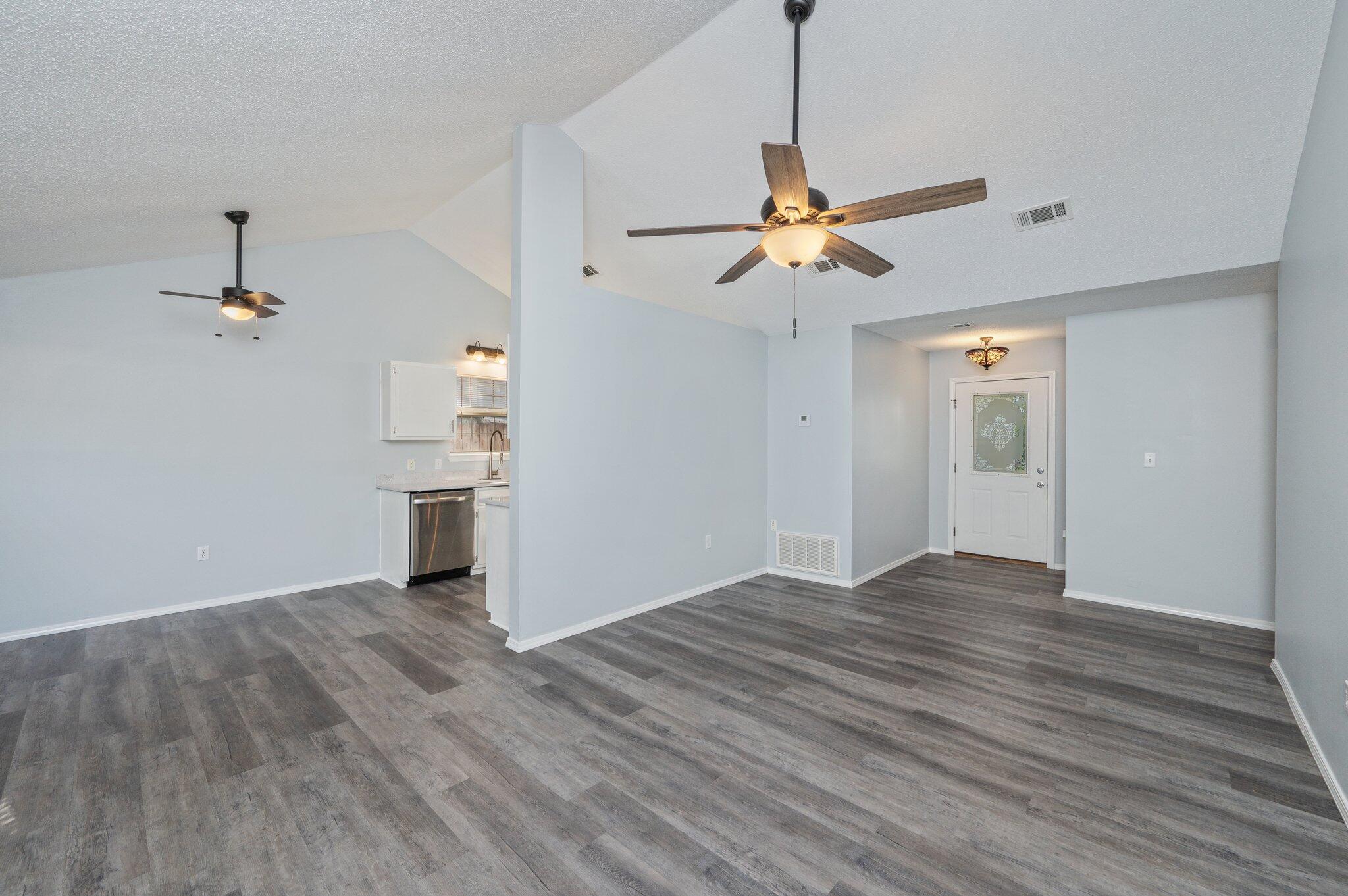 MORRIS ADDN TO CRESTVIEW - Residential