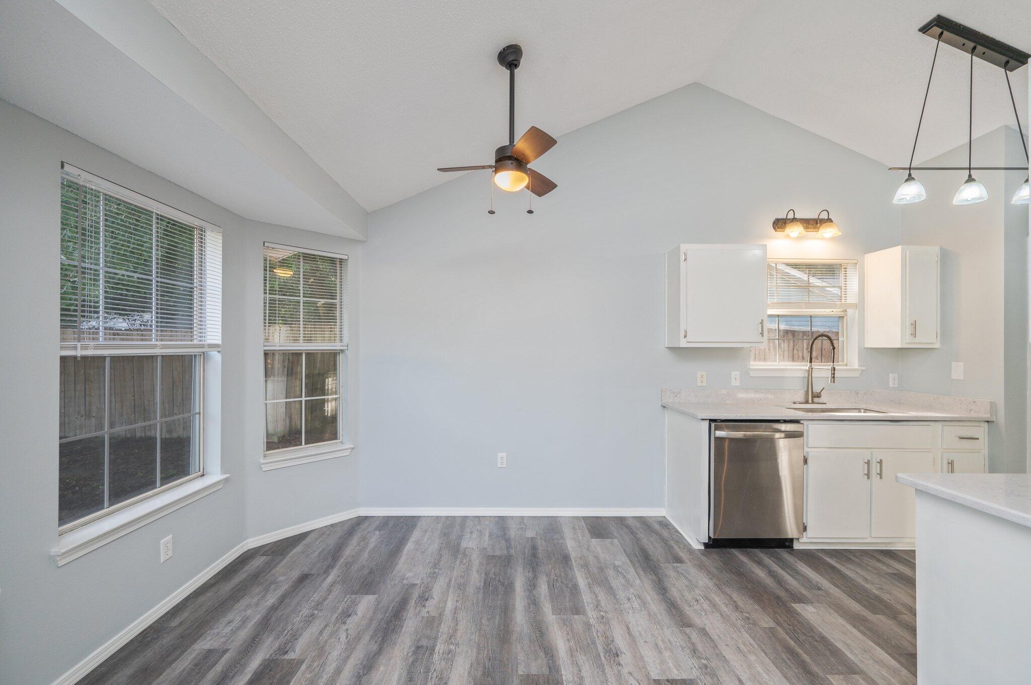 MORRIS ADDN TO CRESTVIEW - Residential