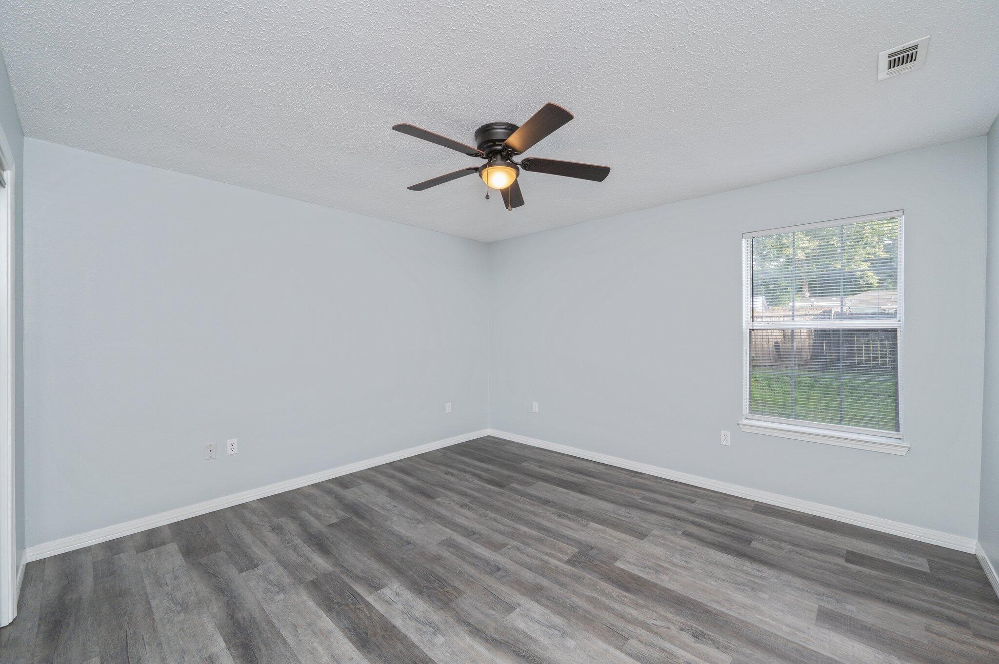 MORRIS ADDN TO CRESTVIEW - Residential