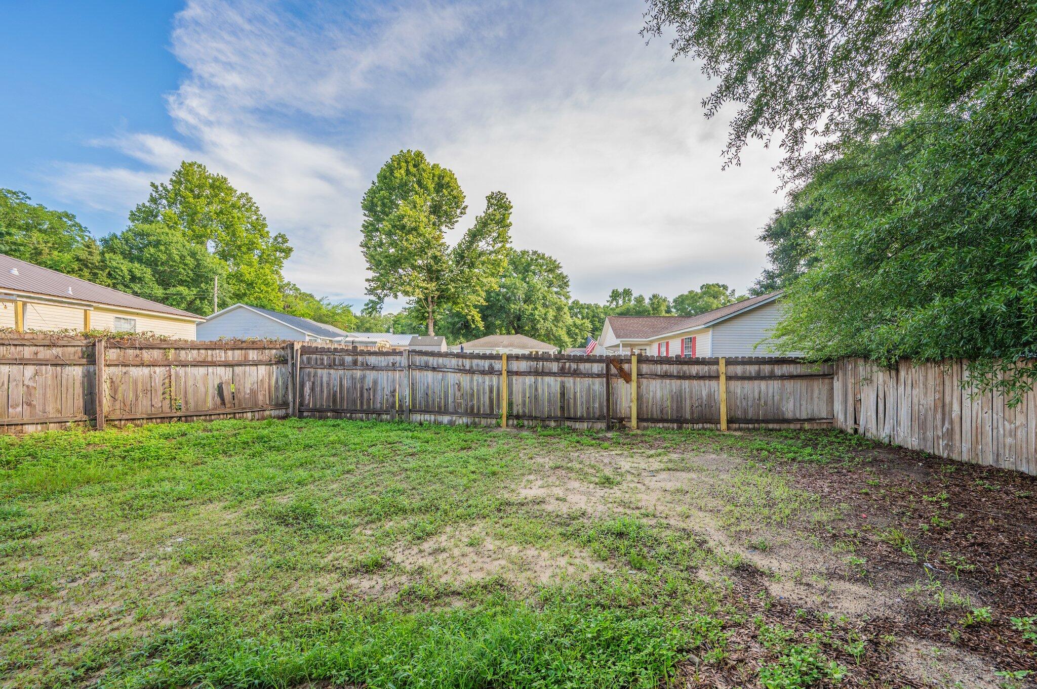 MORRIS ADDN TO CRESTVIEW - Residential