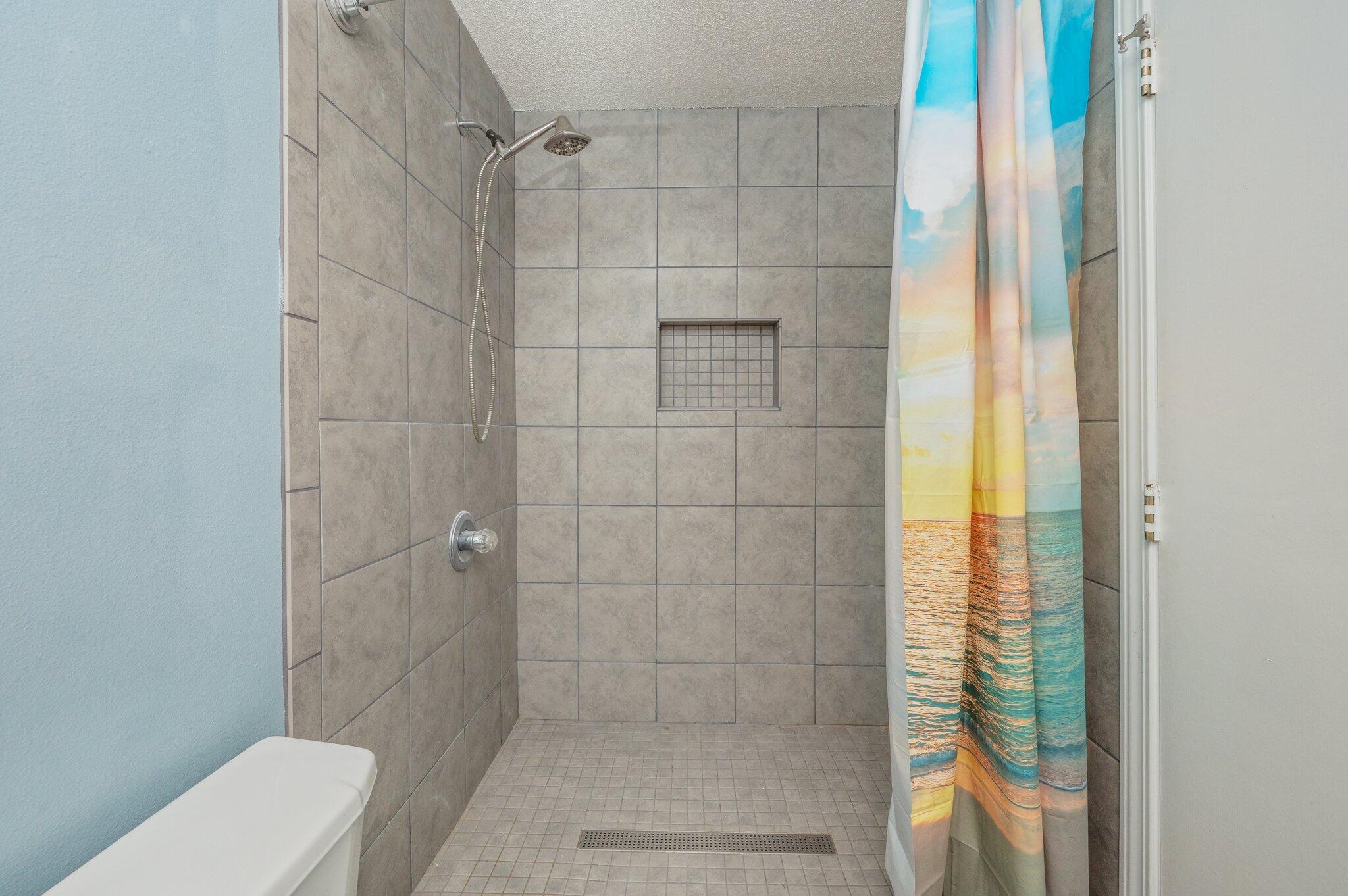 MORRIS ADDN TO CRESTVIEW - Residential