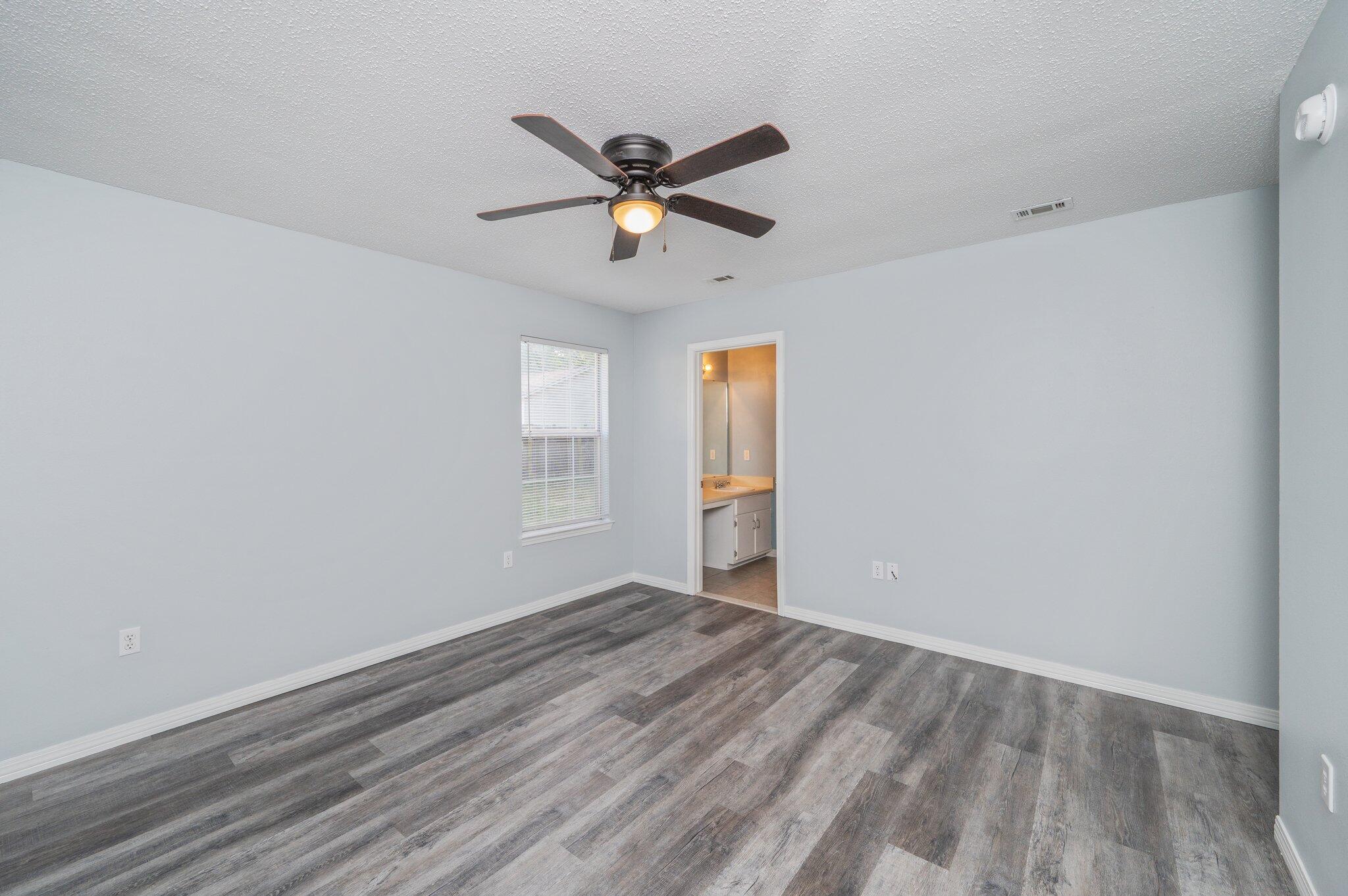 MORRIS ADDN TO CRESTVIEW - Residential