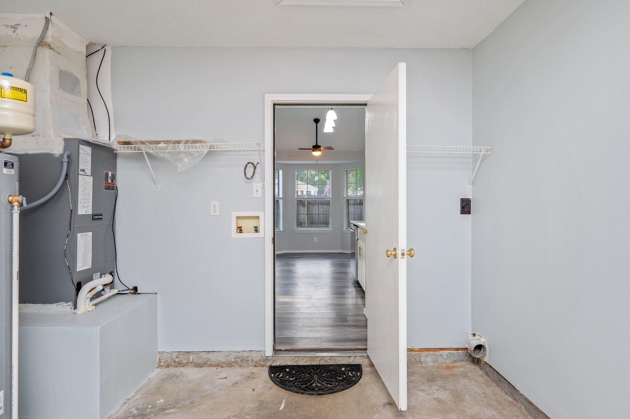 MORRIS ADDN TO CRESTVIEW - Residential