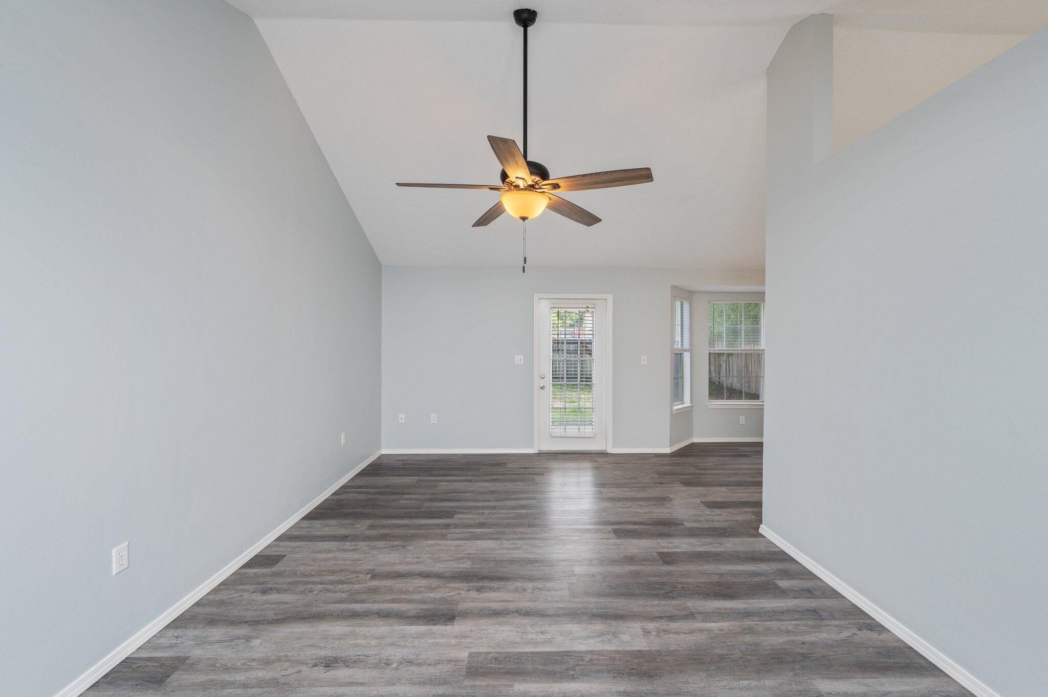 MORRIS ADDN TO CRESTVIEW - Residential