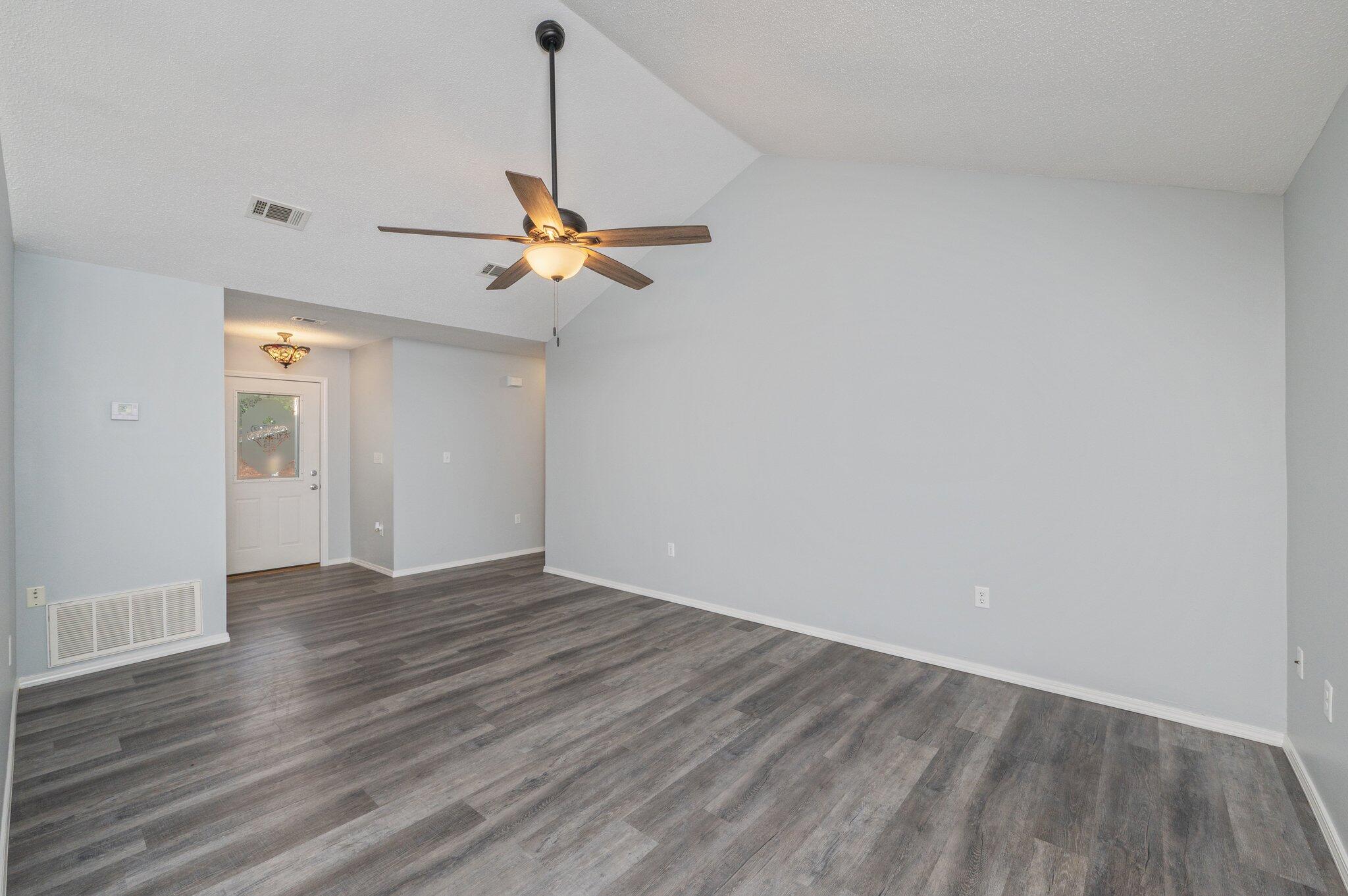 MORRIS ADDN TO CRESTVIEW - Residential