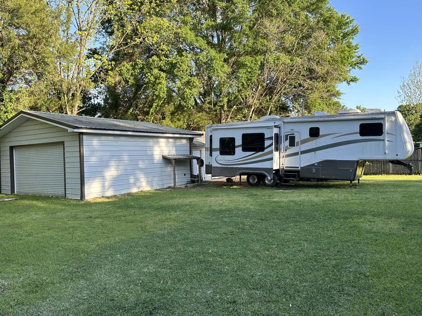 DOGWOOD ESTATES - Residential Lease