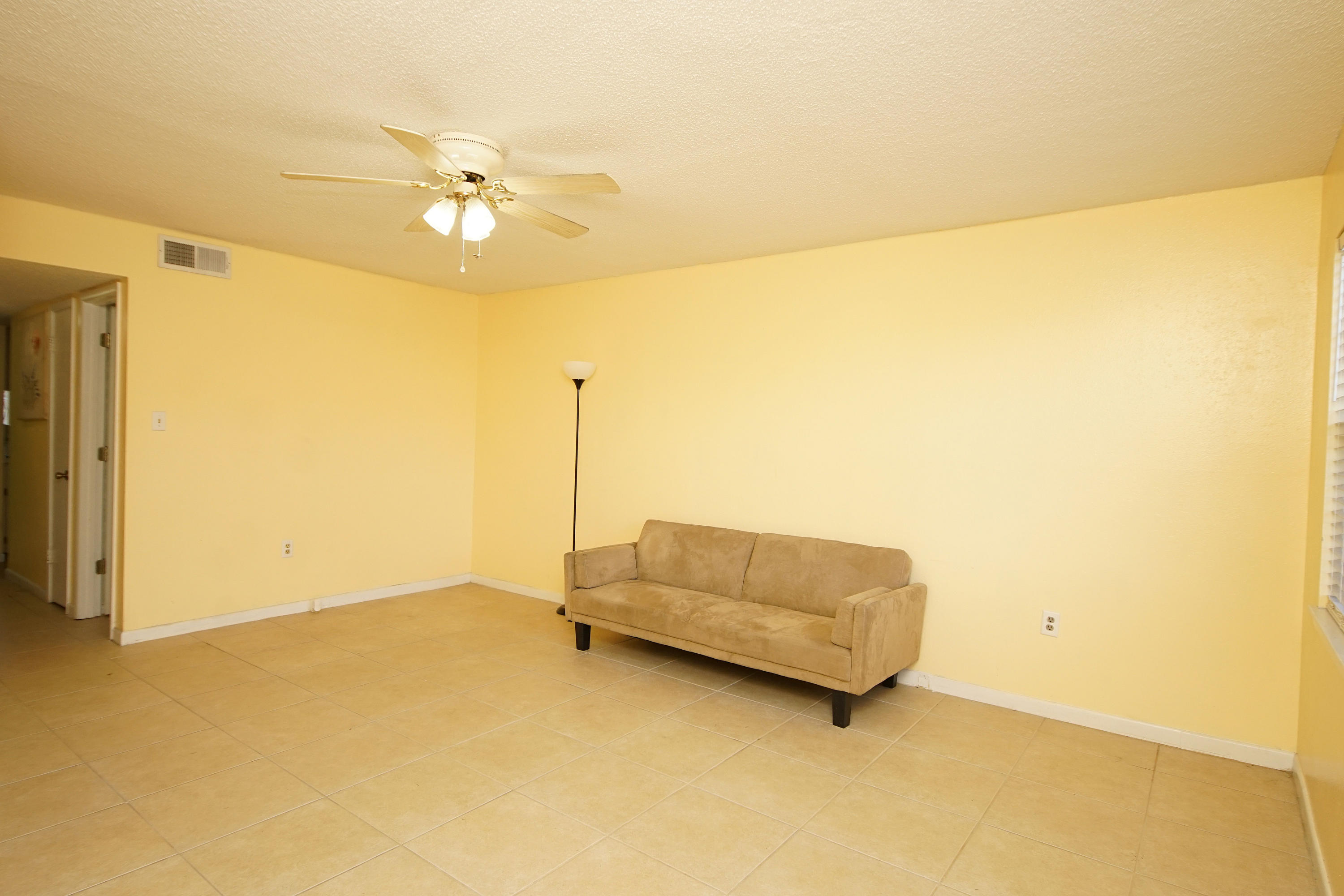 CHATEAU BY THE SEA - Residential