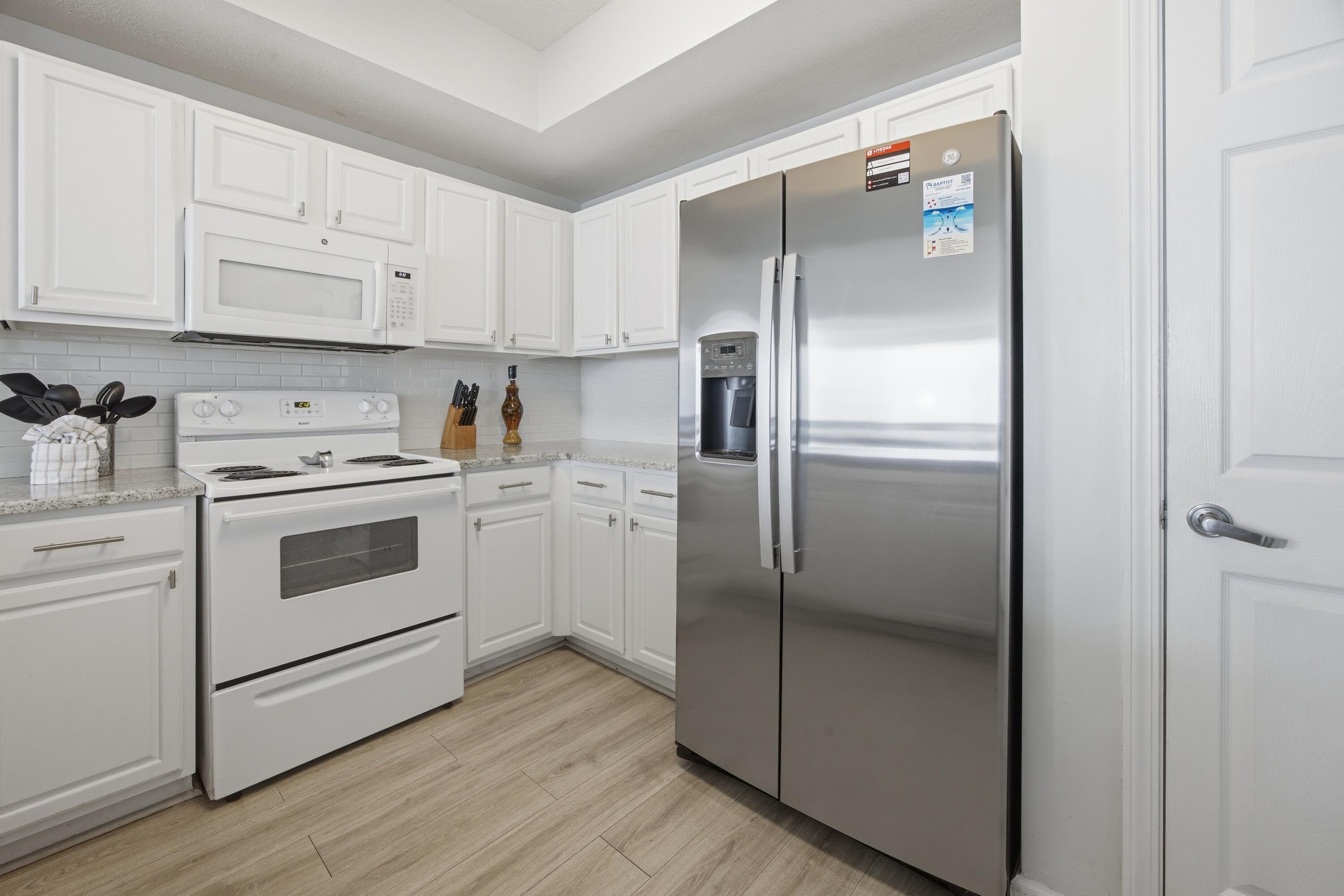 THE INN AT SUMMERWIND - Residential