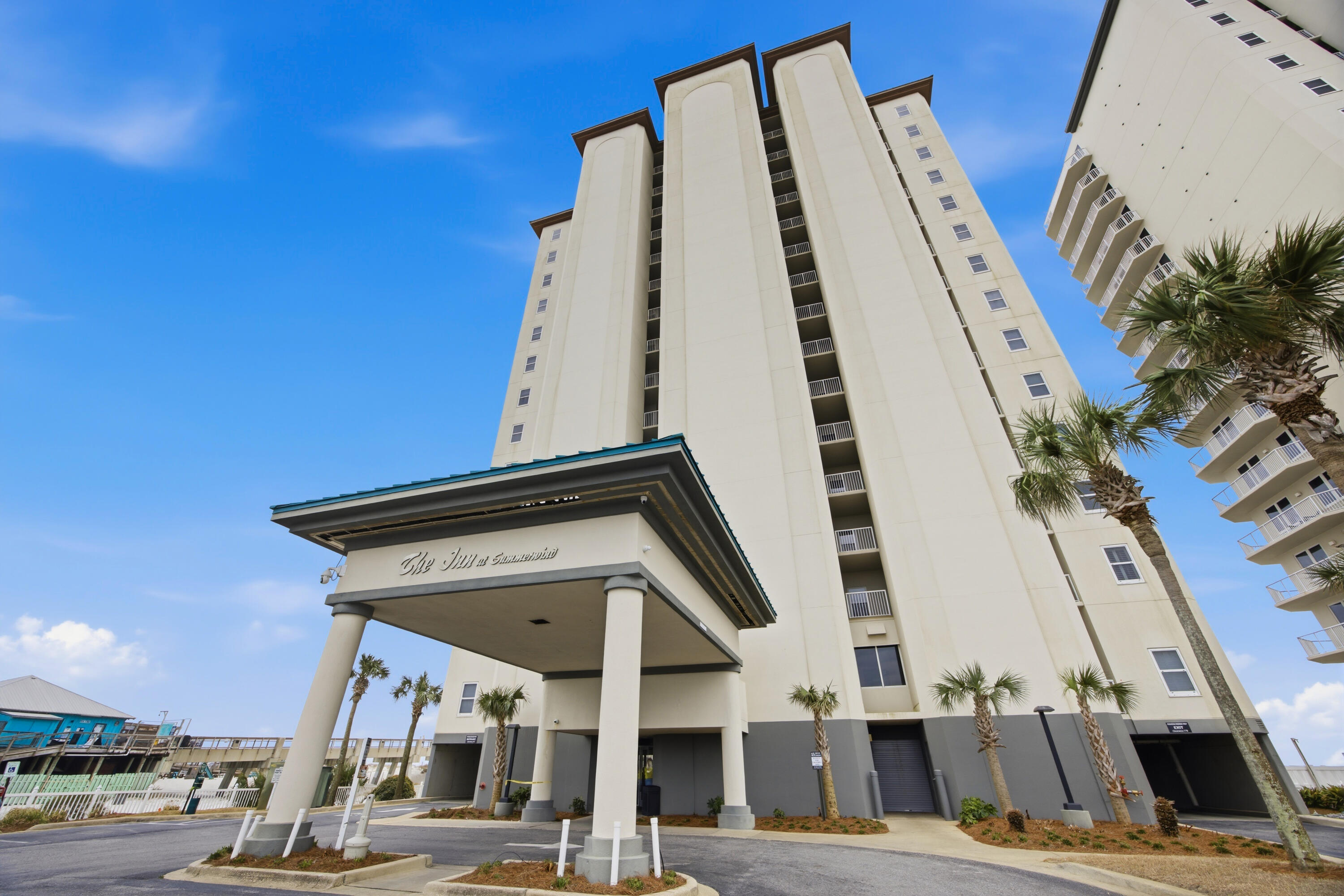 THE INN AT SUMMERWIND - Residential