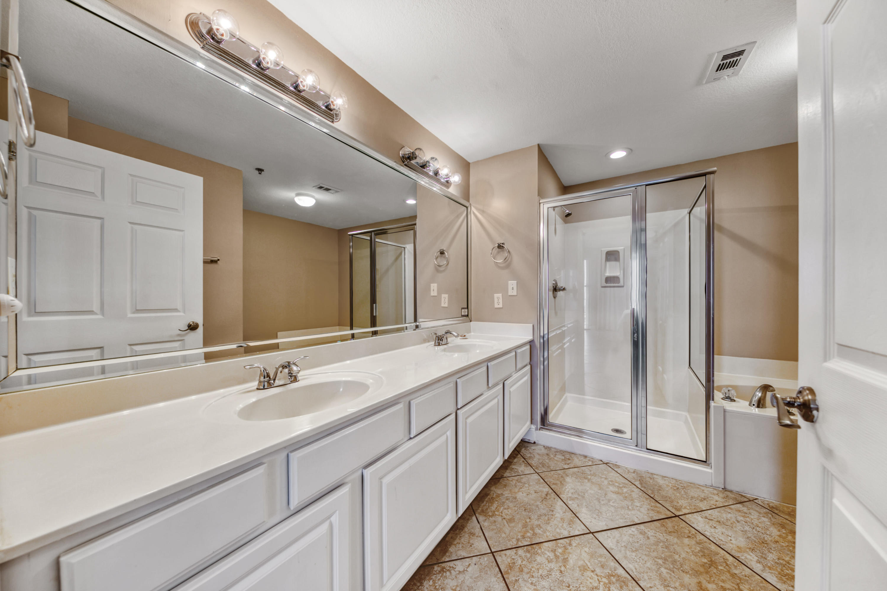 ARIEL DUNES II - Residential