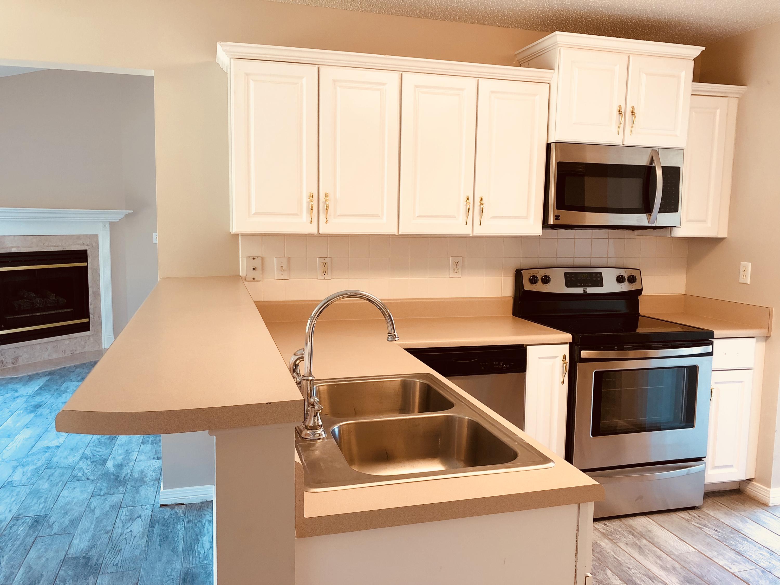 FOREST LAKE S/D - Residential Lease