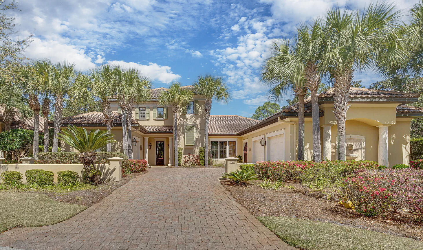 Entered for Comp Purposes.Burnt Pine at Sandestin Golf & Beach Resort4 bedroom 4.5 bath golf course home with pool and spa.