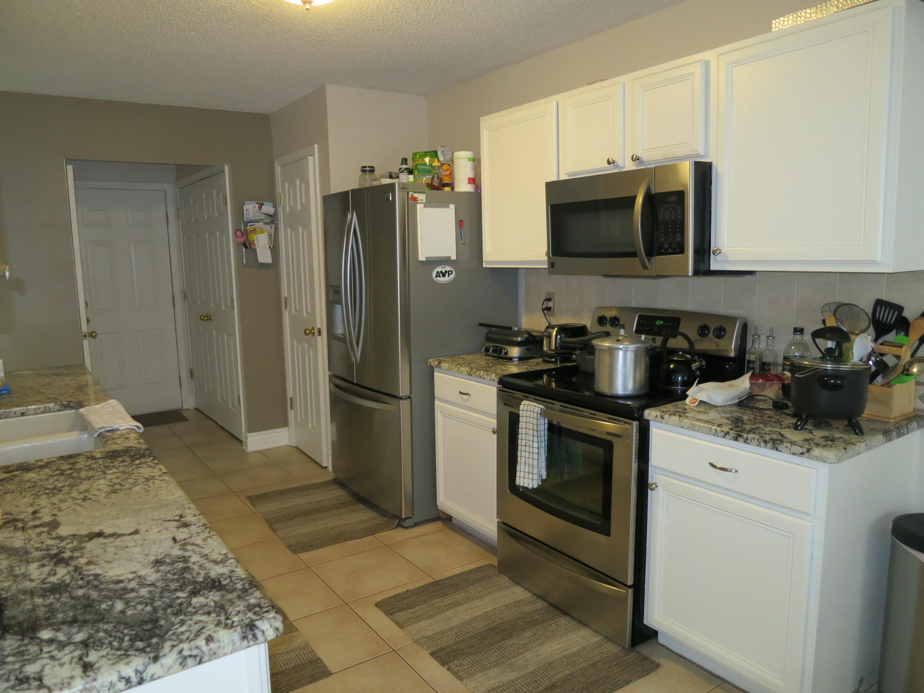 TWIN LAKES ESTATES - Residential