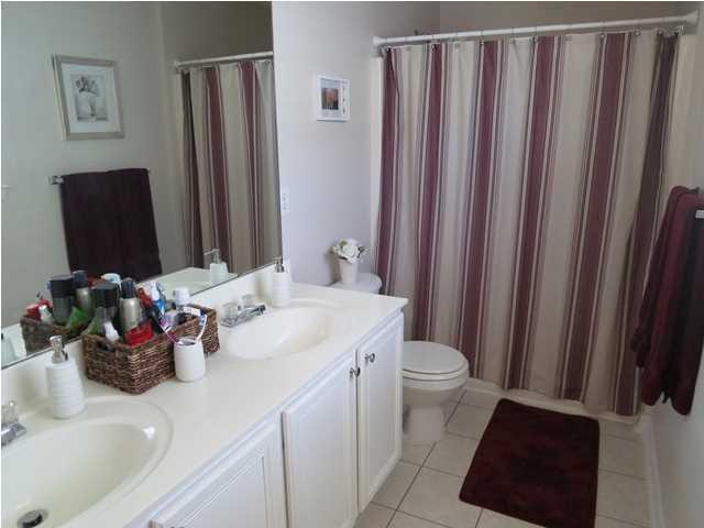 TWIN LAKES ESTATES - Residential