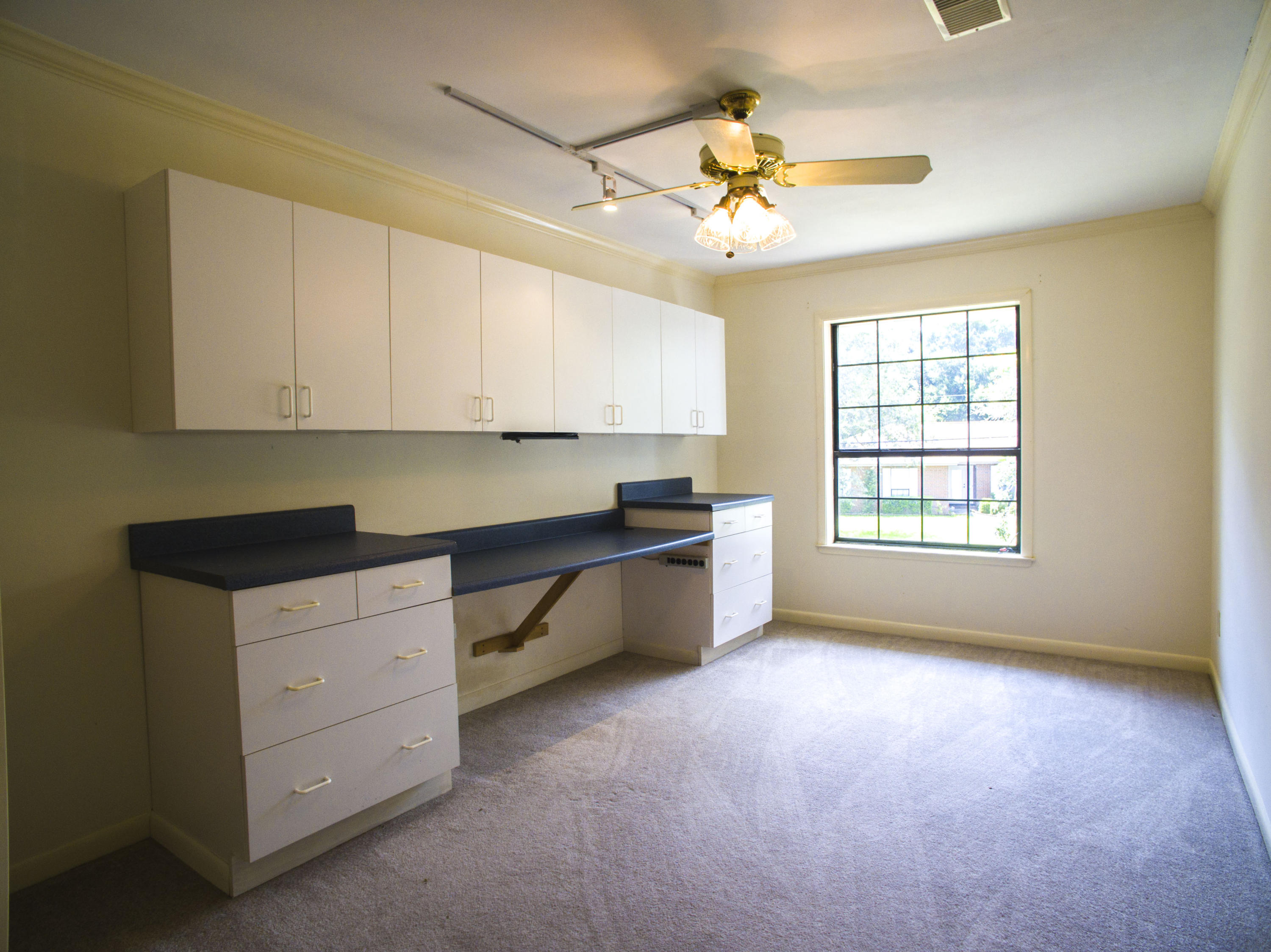 JONITA ESTATES - Residential