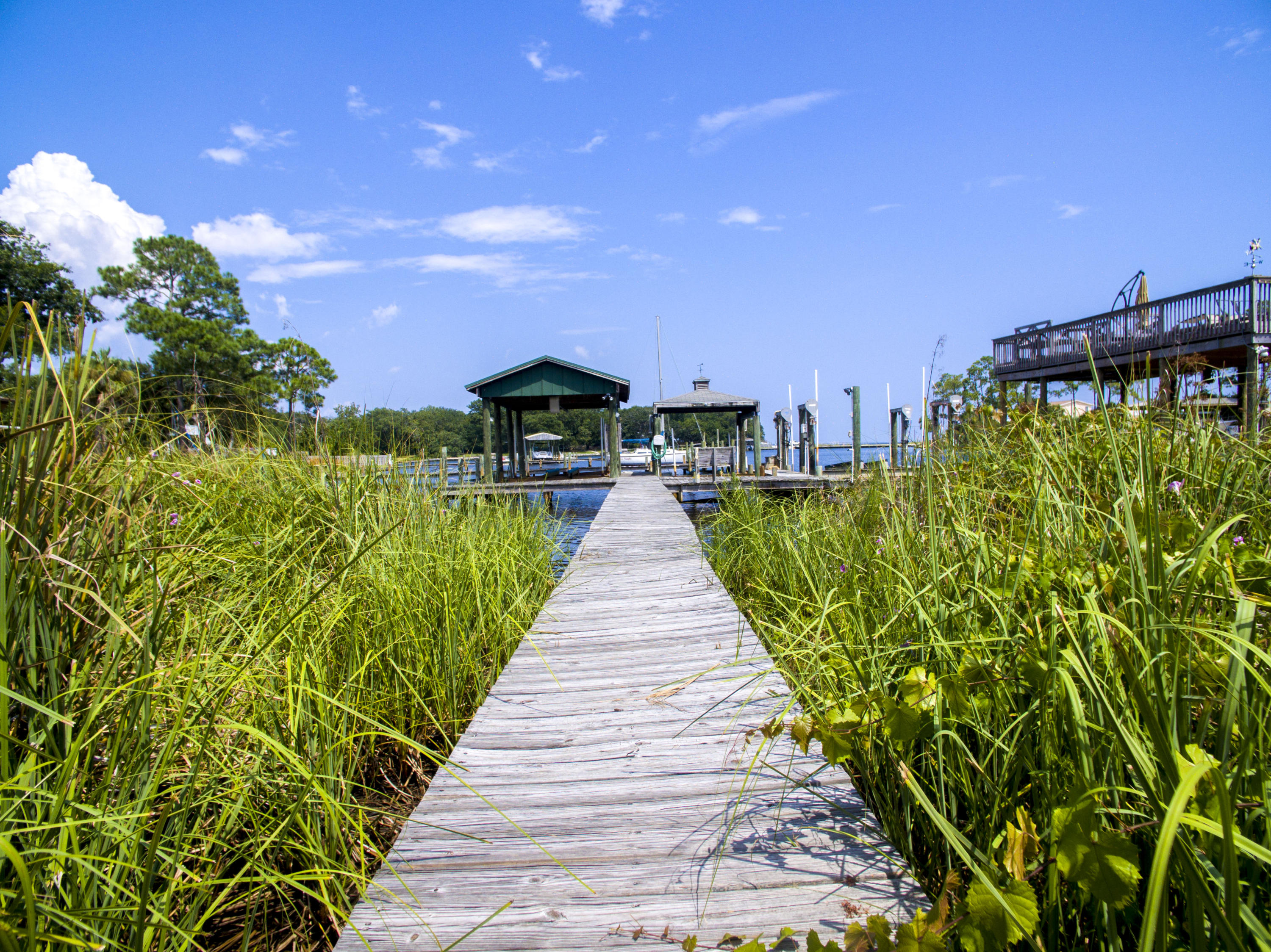 JONITA ESTATES - Residential