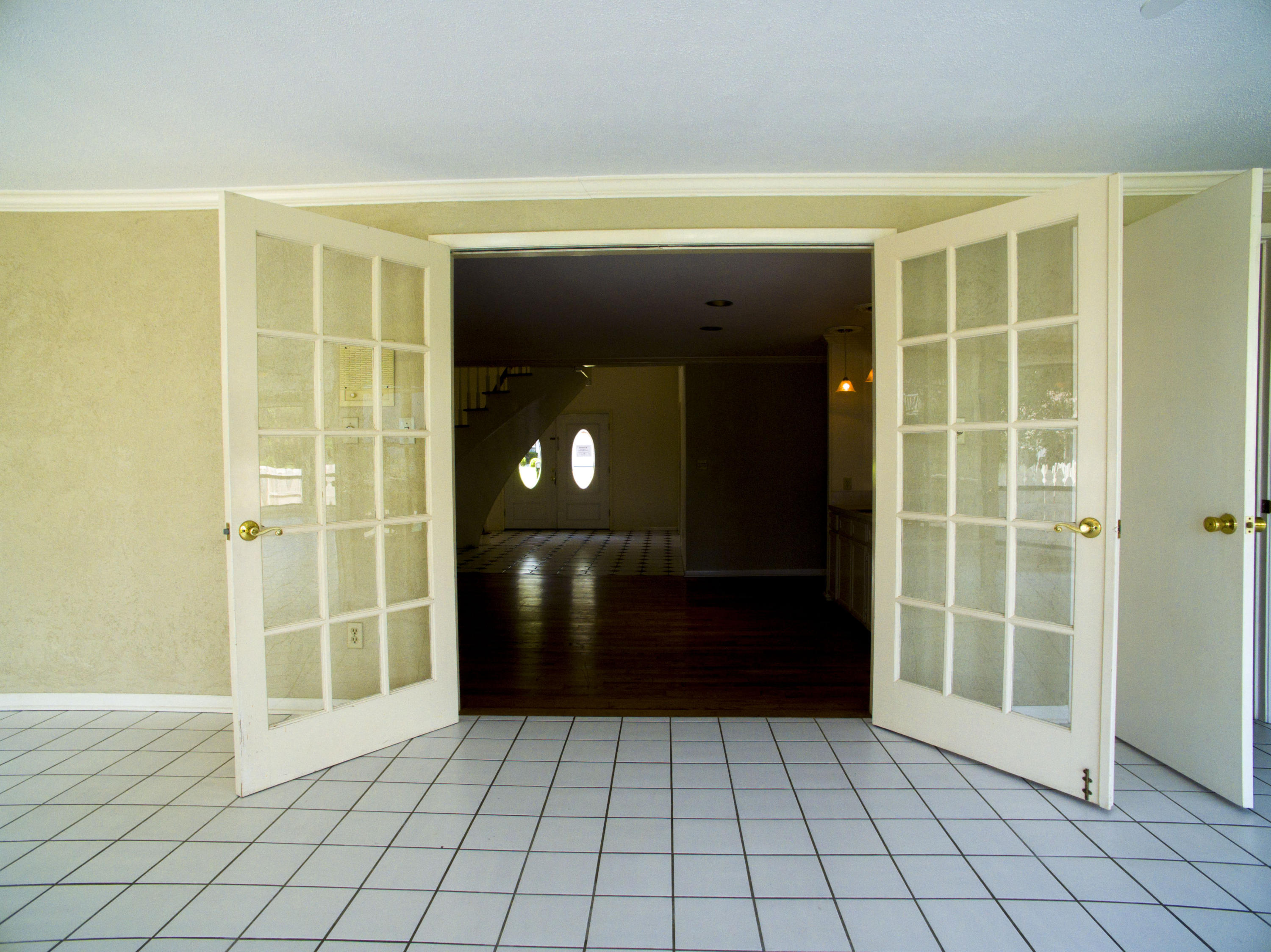 JONITA ESTATES - Residential