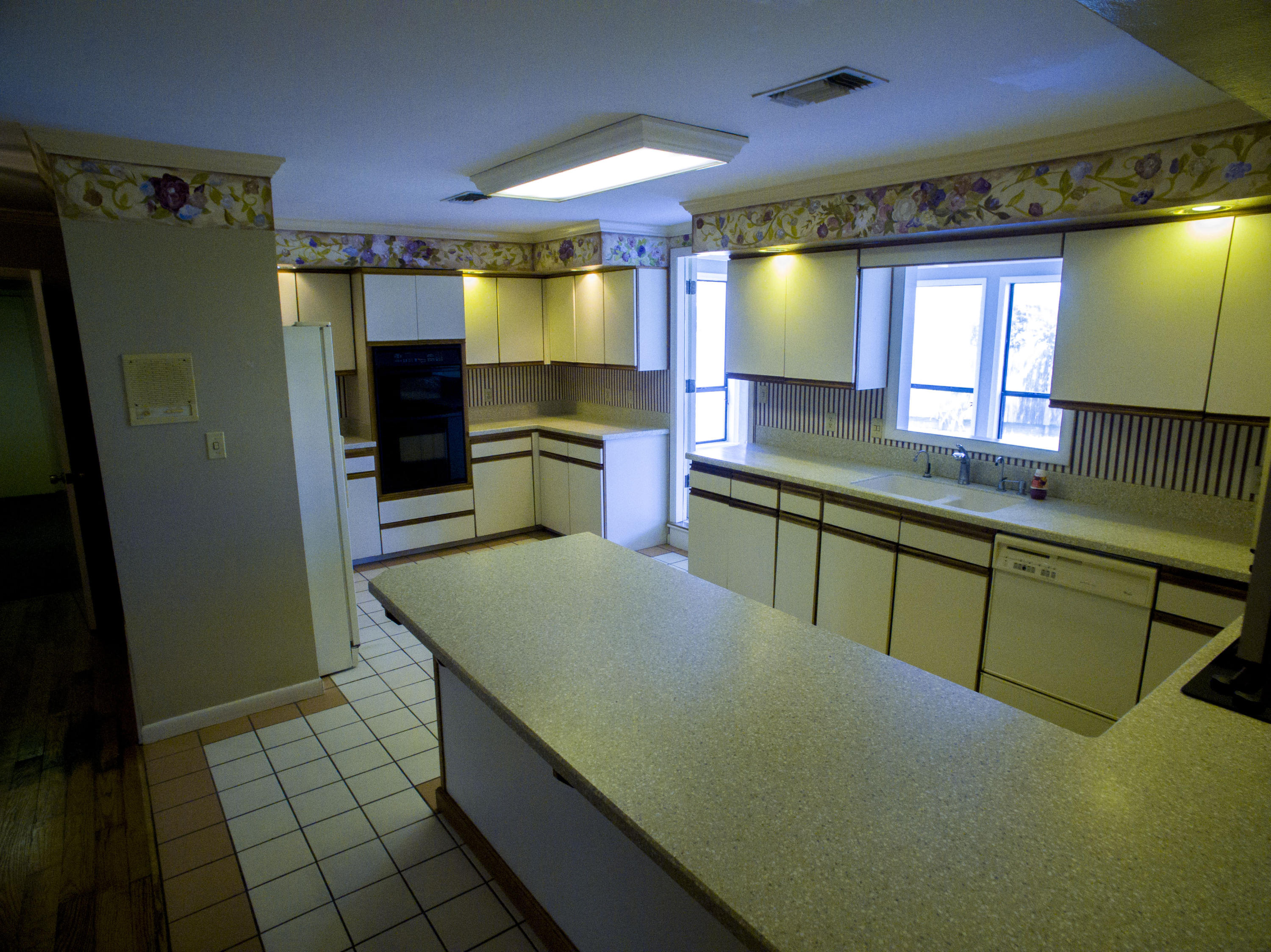 JONITA ESTATES - Residential