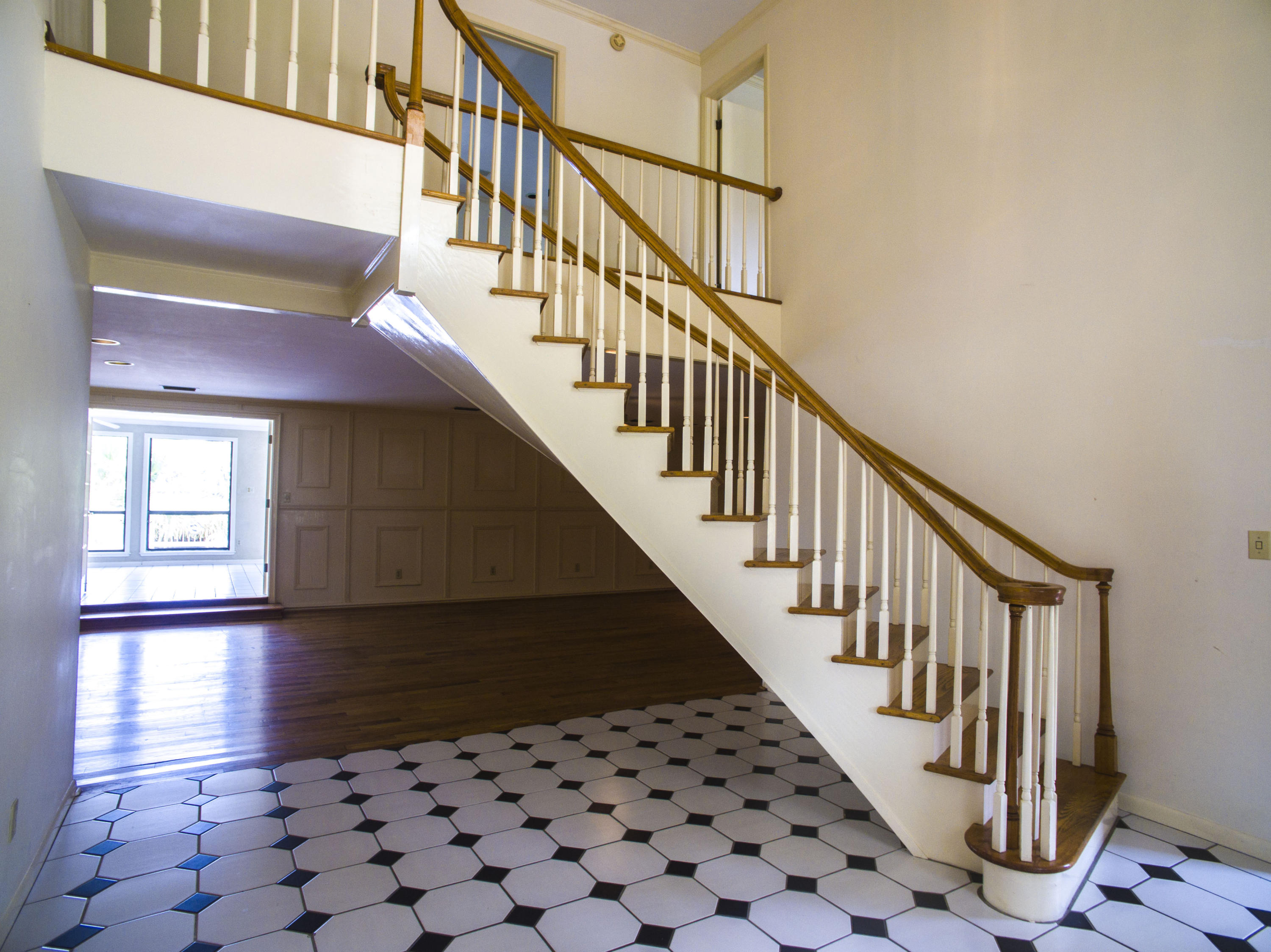 JONITA ESTATES - Residential