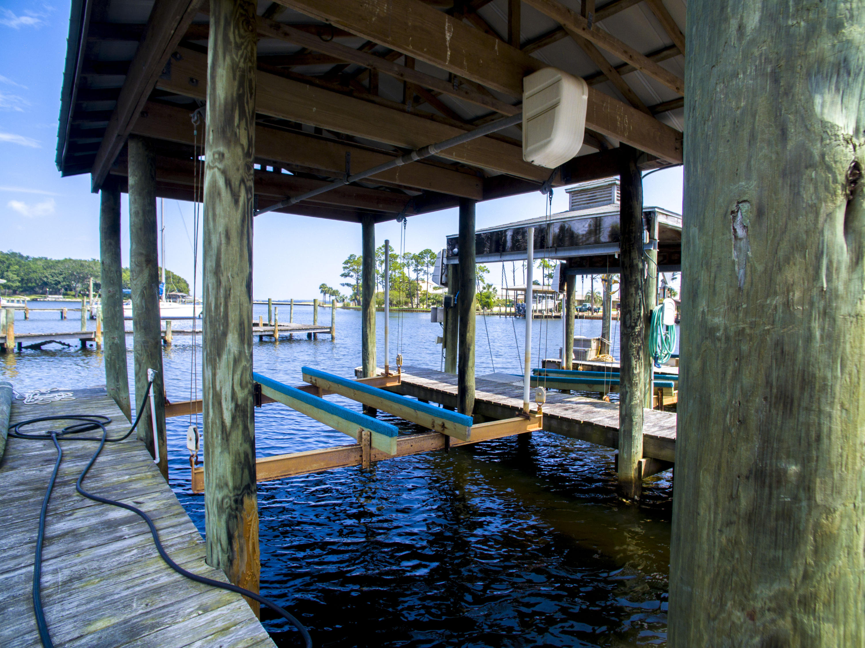 JONITA ESTATES - Residential