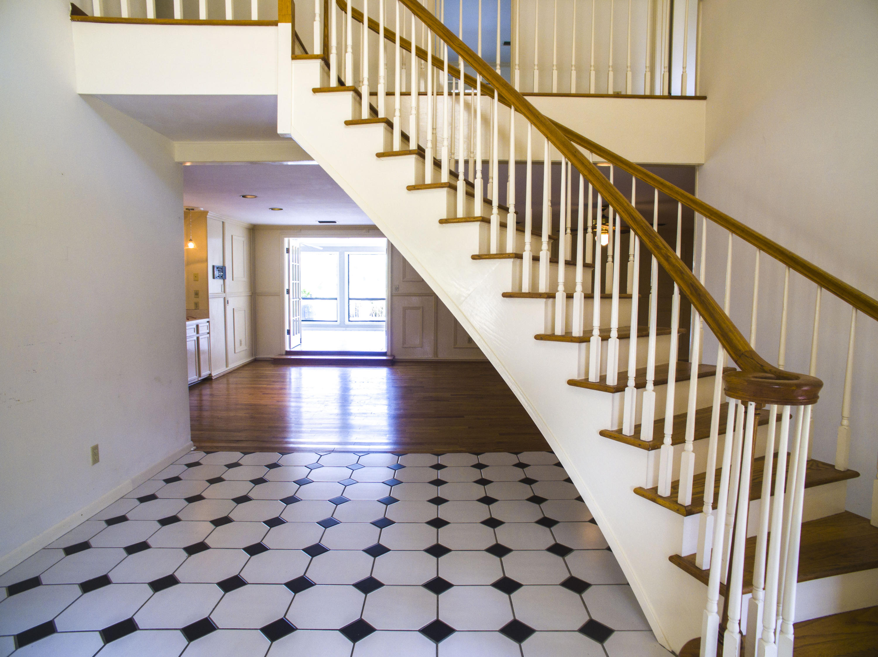 JONITA ESTATES - Residential