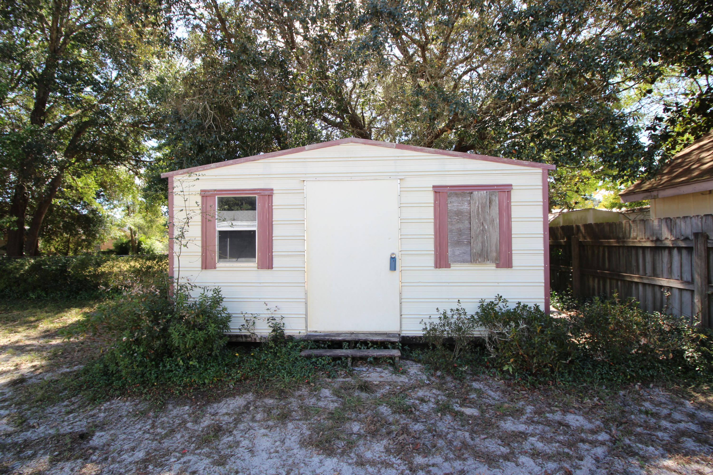 MARY ESTHER HEIGHTS - Residential