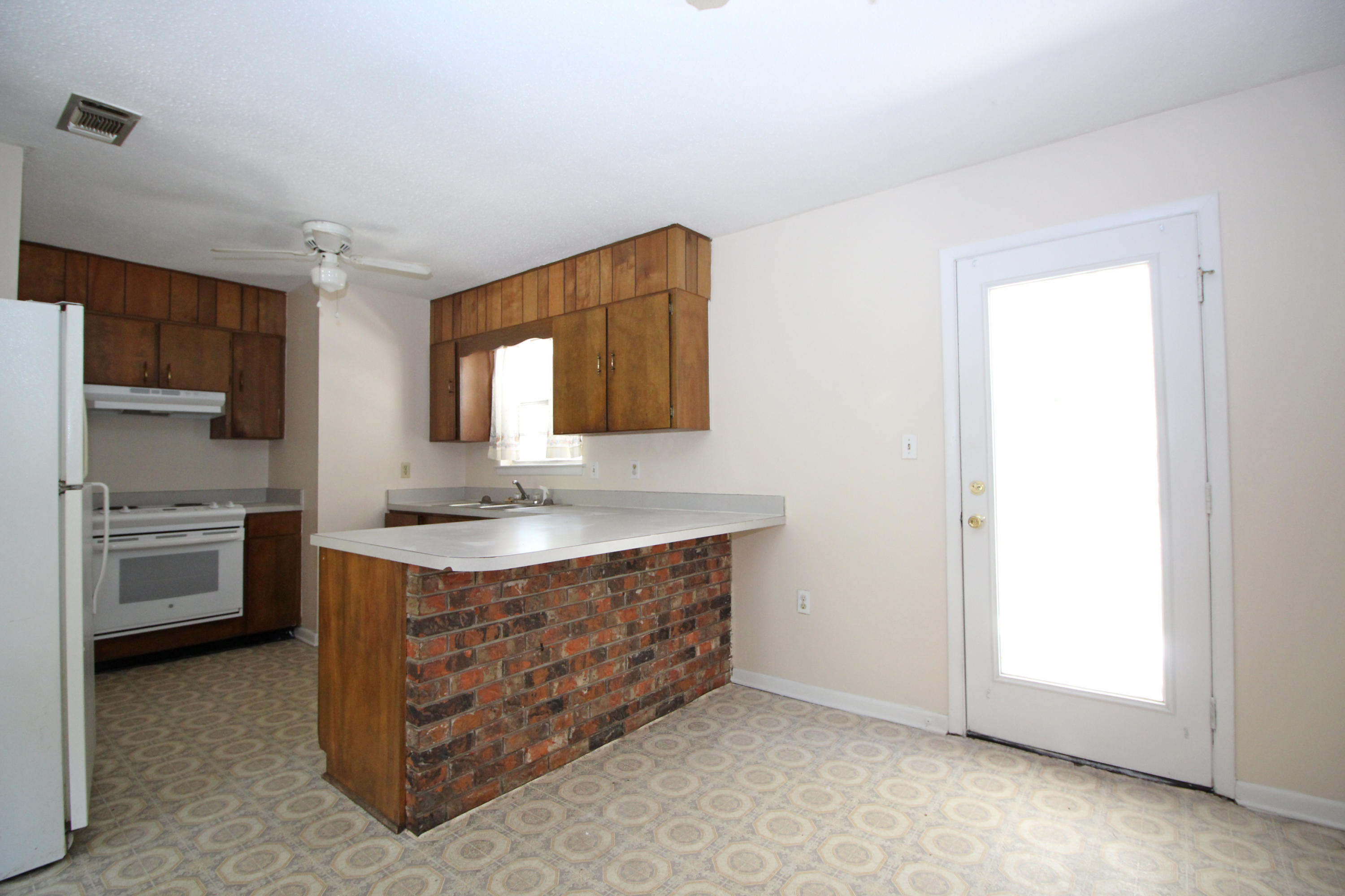 MARY ESTHER HEIGHTS - Residential