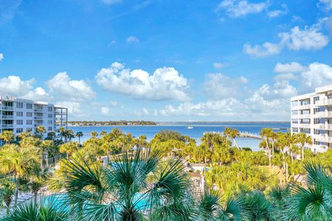 A home in Fort Walton Beach