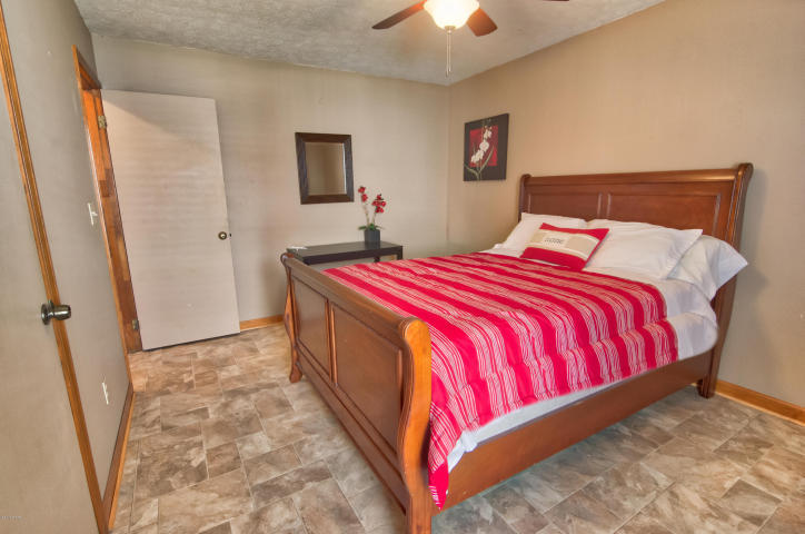 HORIZON SOUTH 19 CONDO - Residential