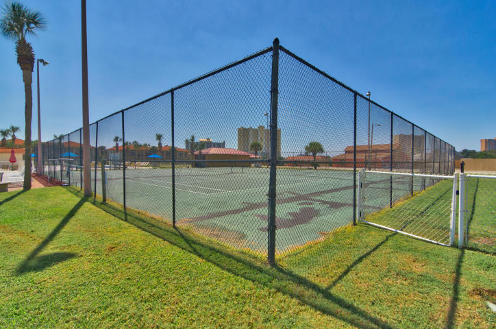 HORIZON SOUTH 19 CONDO - Residential